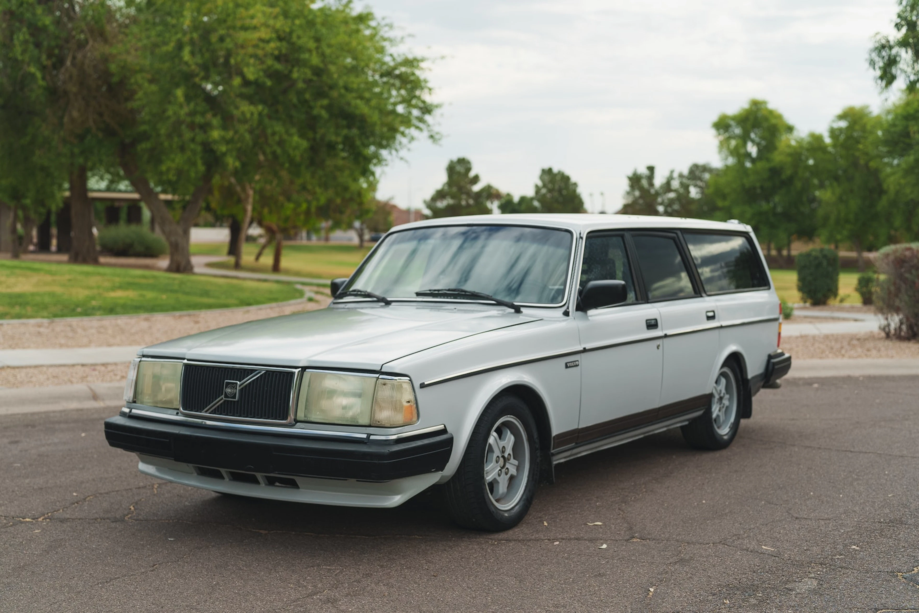 1986 Volvo 240 DL Wagon