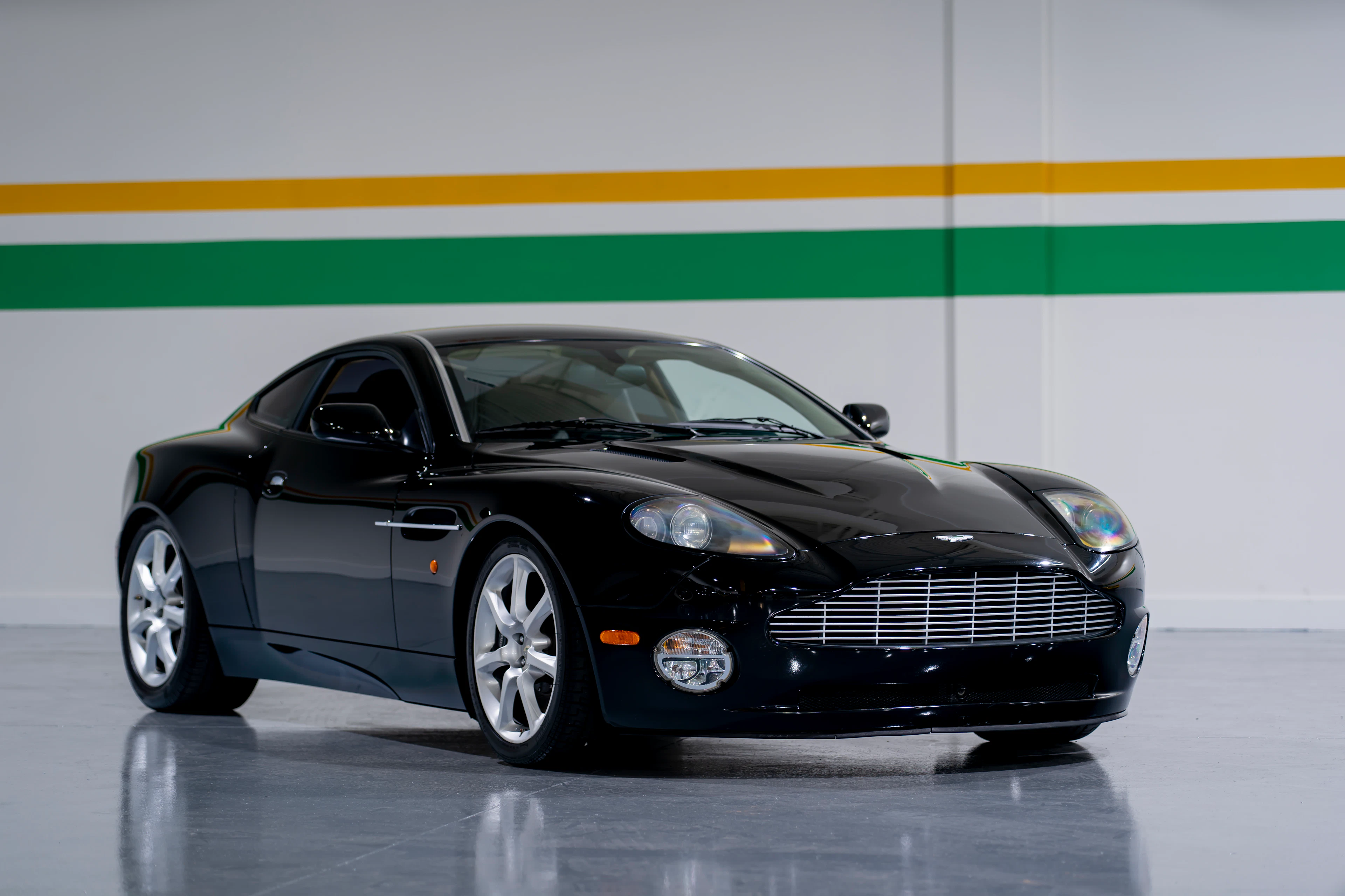 2004 Aston Martin Vanquish