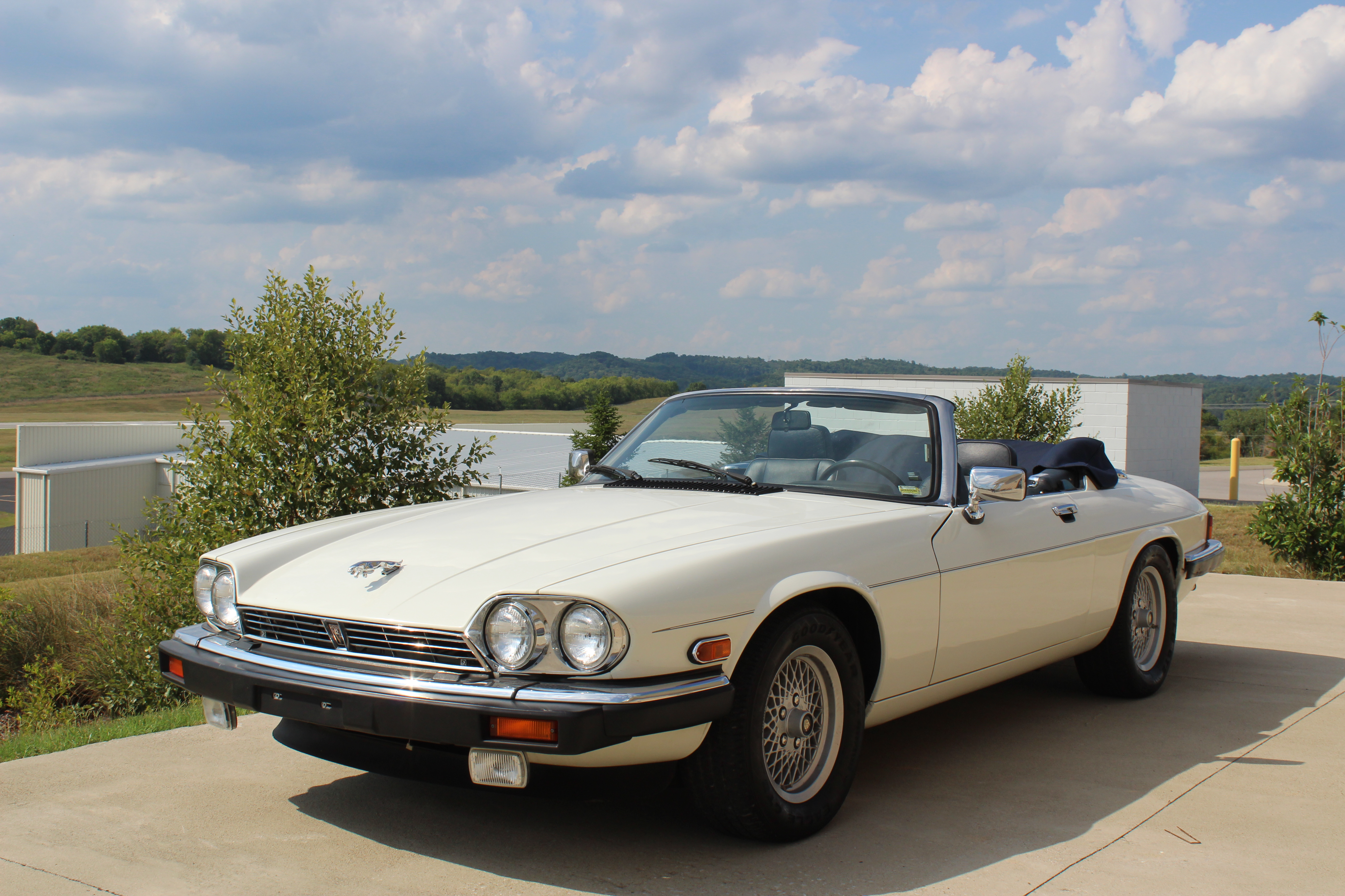 1990 Jaguar XJ-S Convertible Auction | Hagerty Marketplace