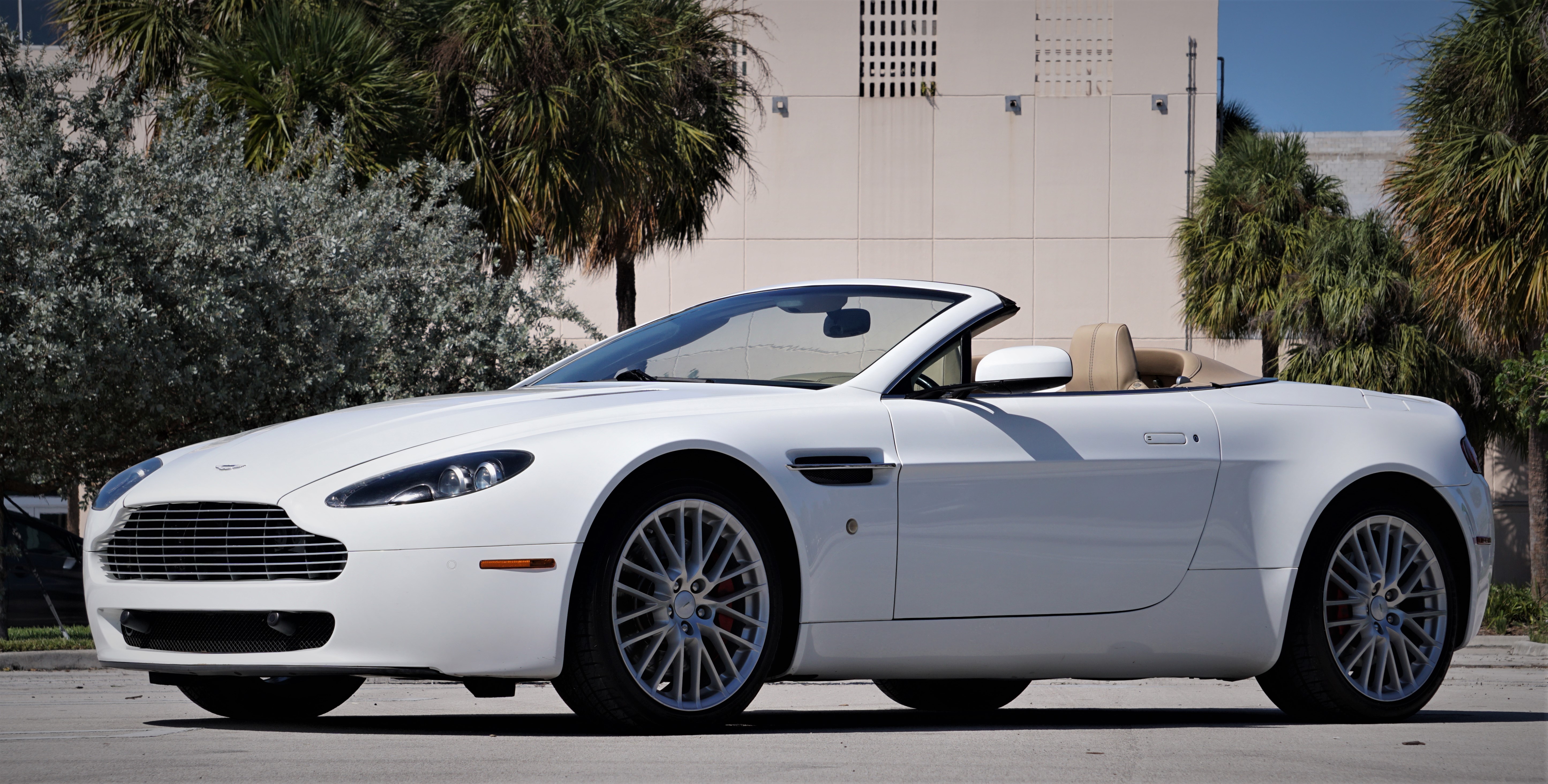 2009 Aston Martin V8 Vantage Roadster