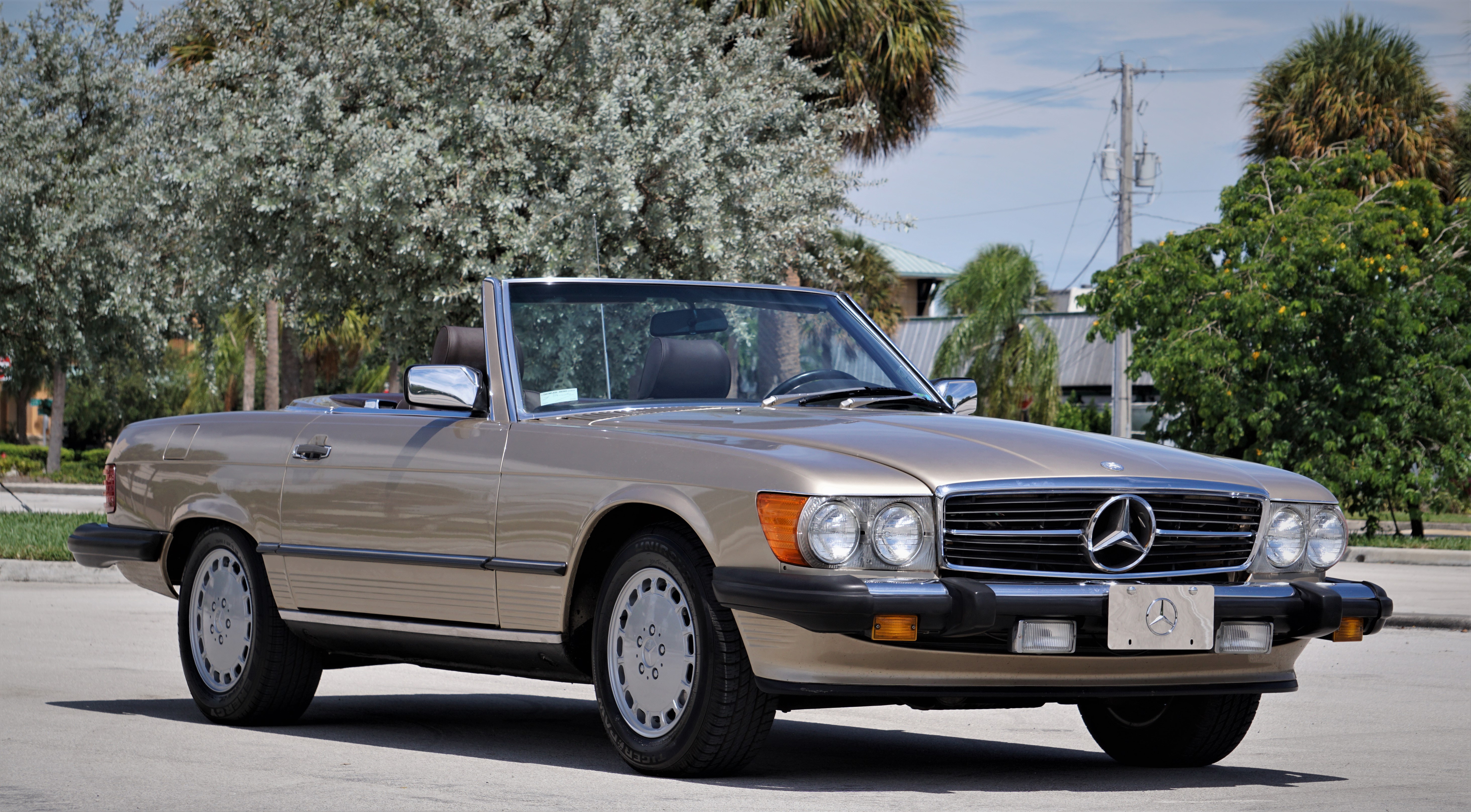 1987 Mercedes Benz 560SL Convertible