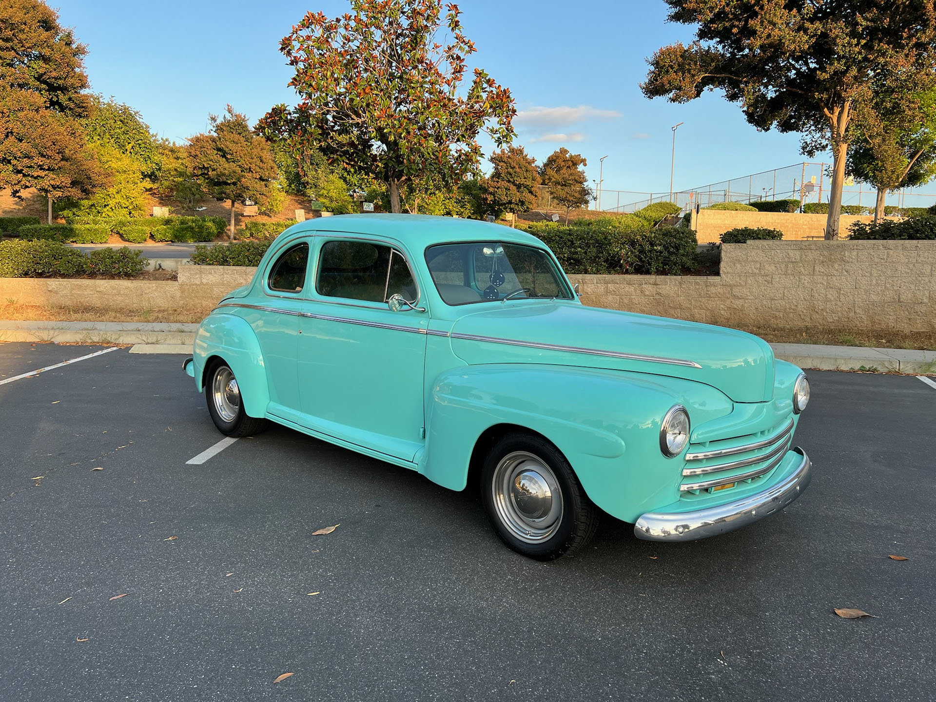 1946 Ford De Luxe Coupe
