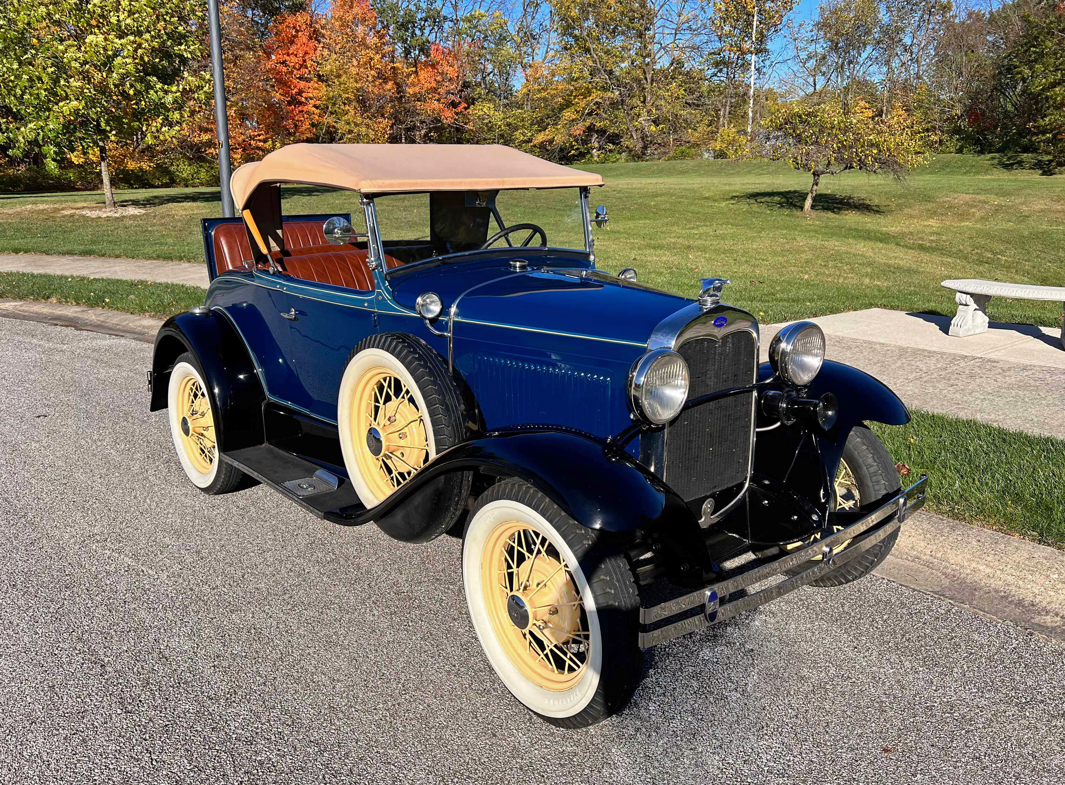 1930 Ford Model A Deluxe Roadster