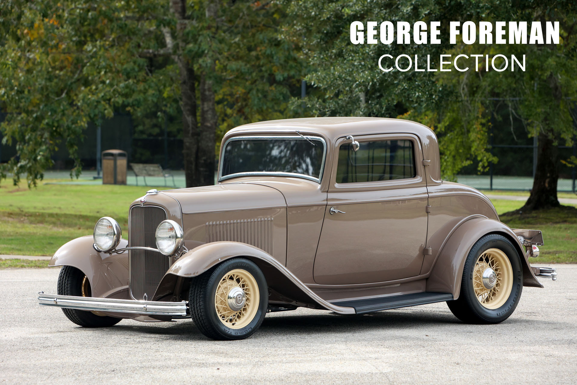 1932 Ford Model 18 Deluxe Coupe