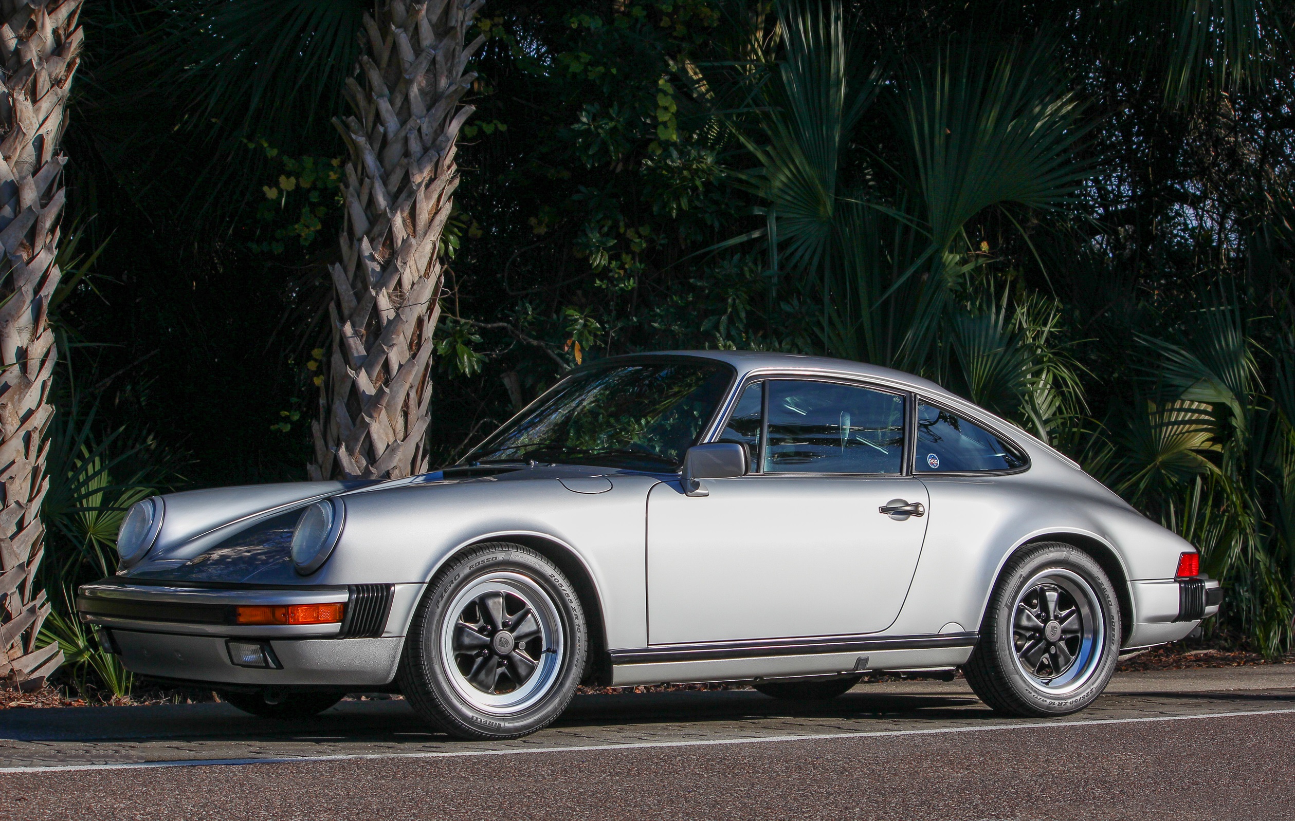 1987 Porsche 911 Carrera Coupe