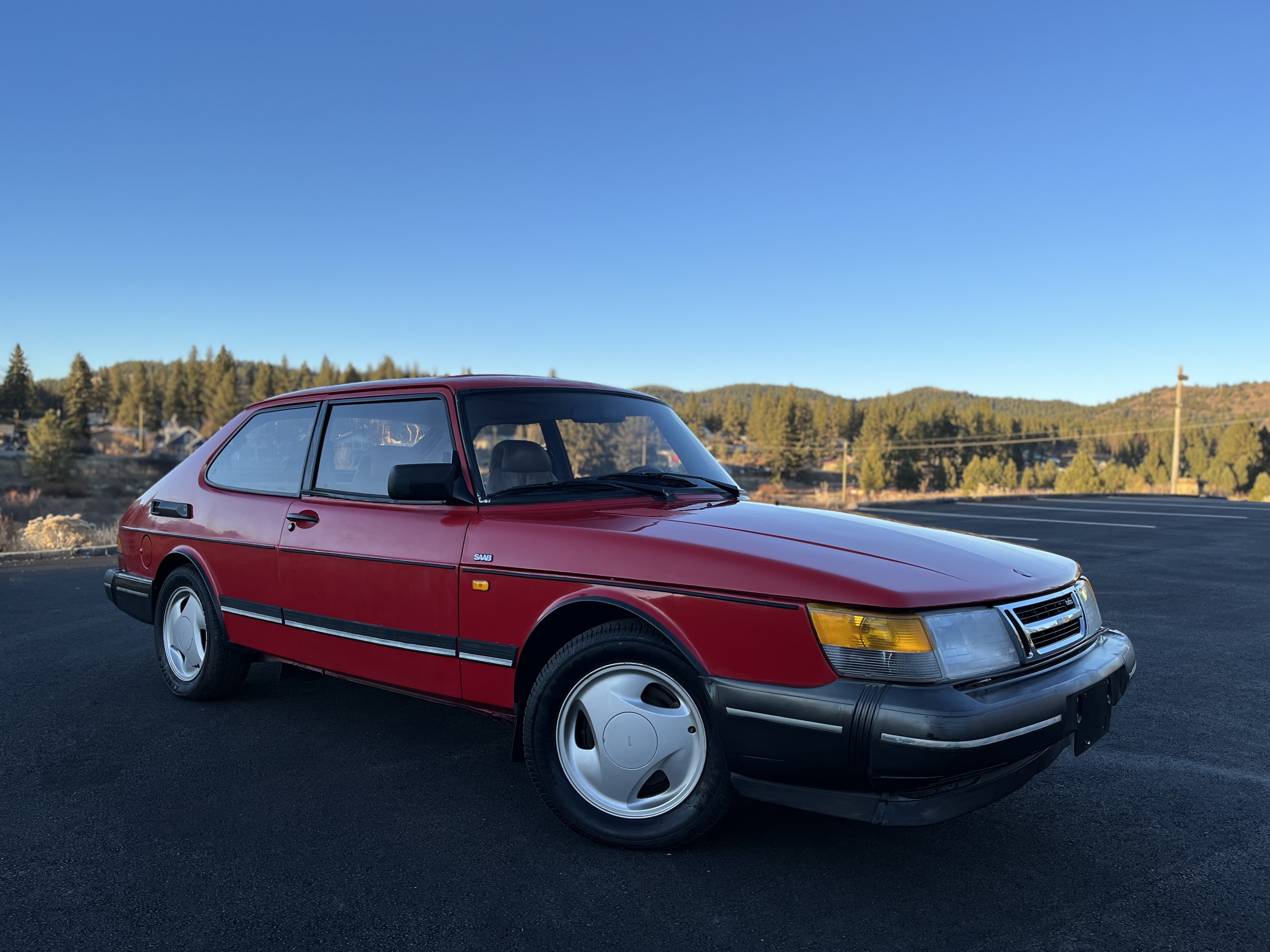 Saab 900 Turbo 1992 - Rouge - Échelle 1/43 - Norev - Neuve Sous Emballage