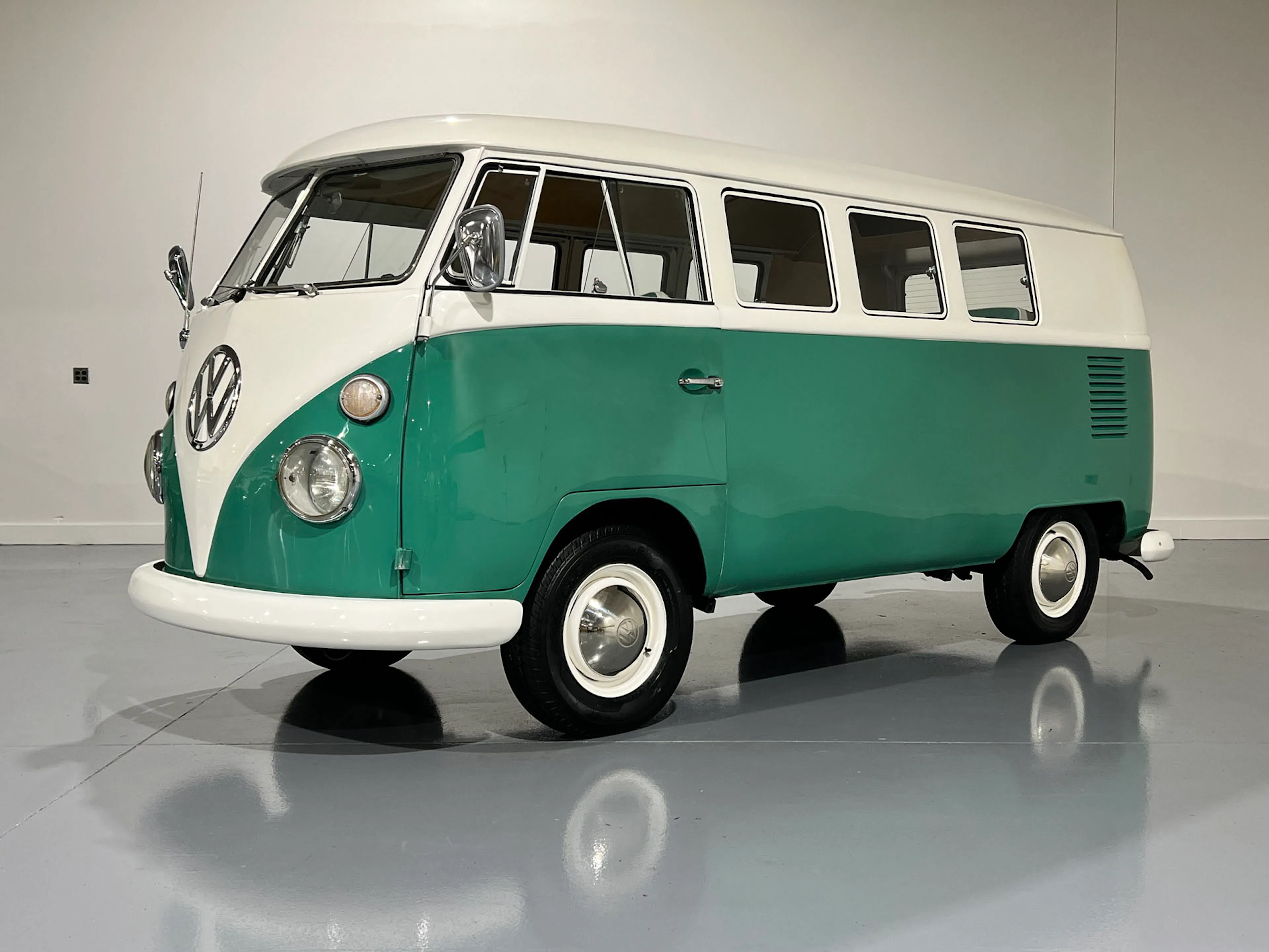 1966 Volkswagen Type 2 Microbus