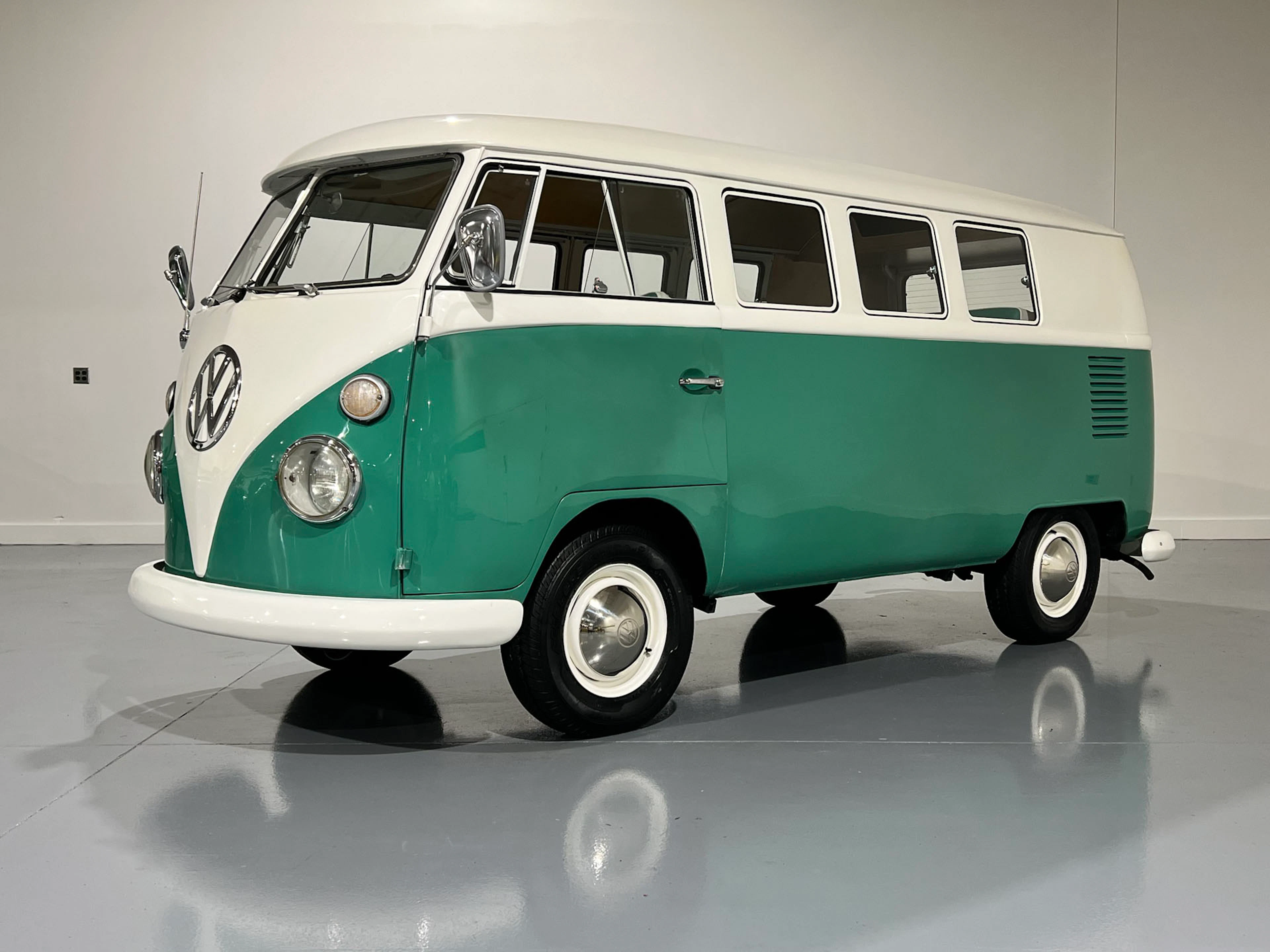 1966 Volkswagen Type 2 Microbus