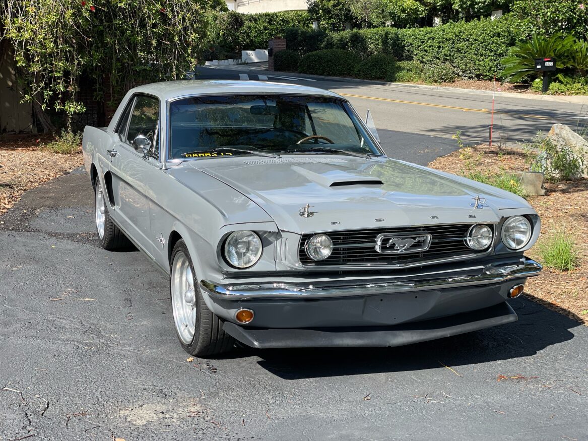 1966 Ford Mustang Hardtop Restomod 