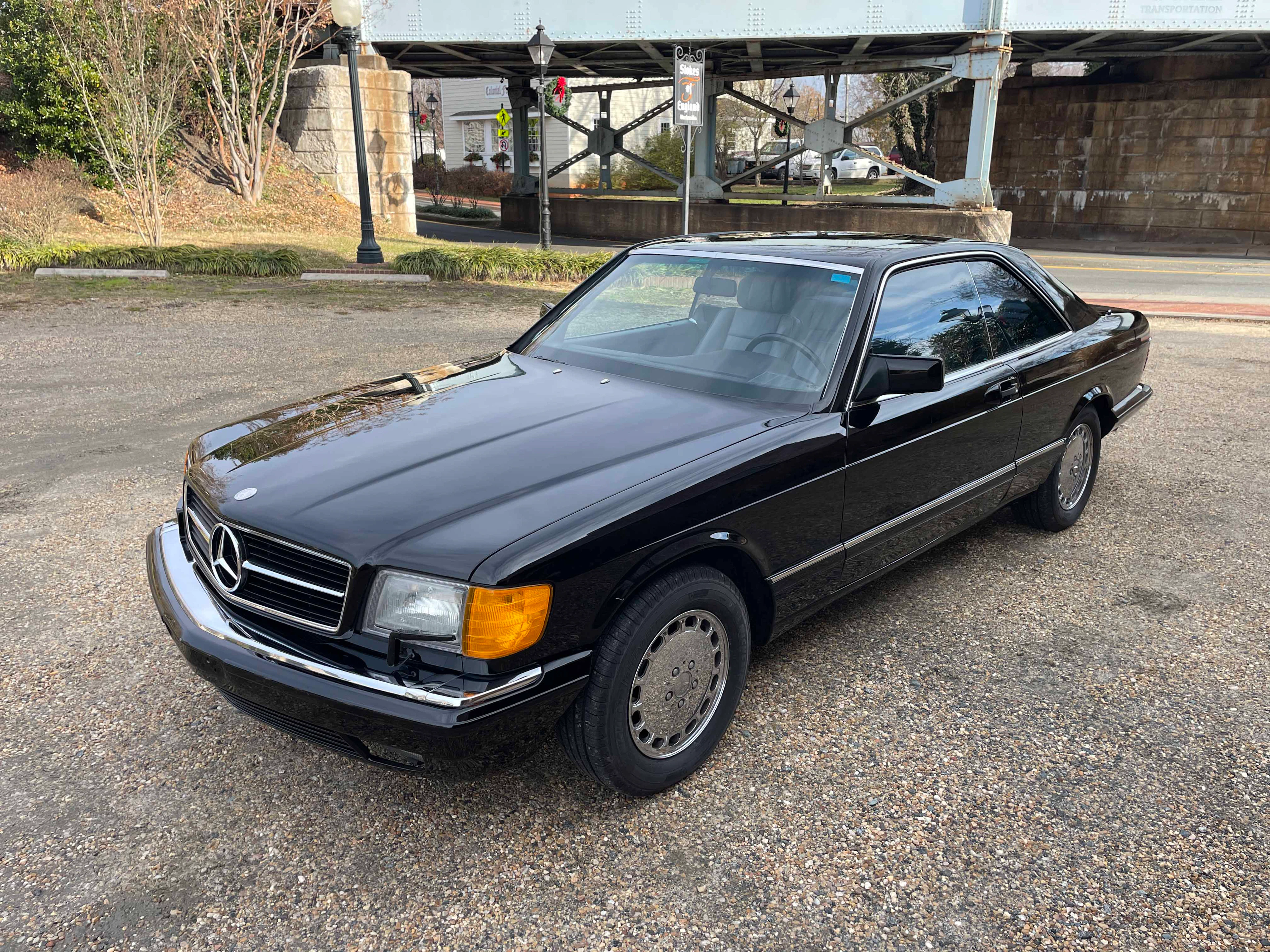 1986 Mercedes-Benz 560 SEC