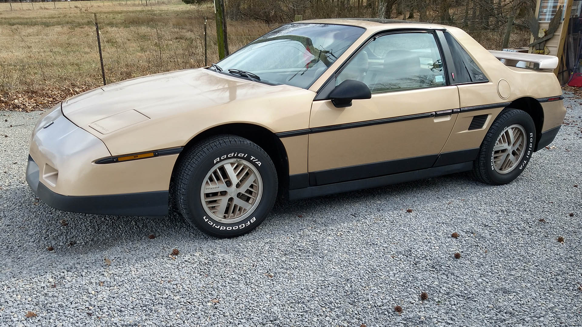 Someone Paid $115,000 for the Last Pontiac Fiero Ever Built - The Car Guide