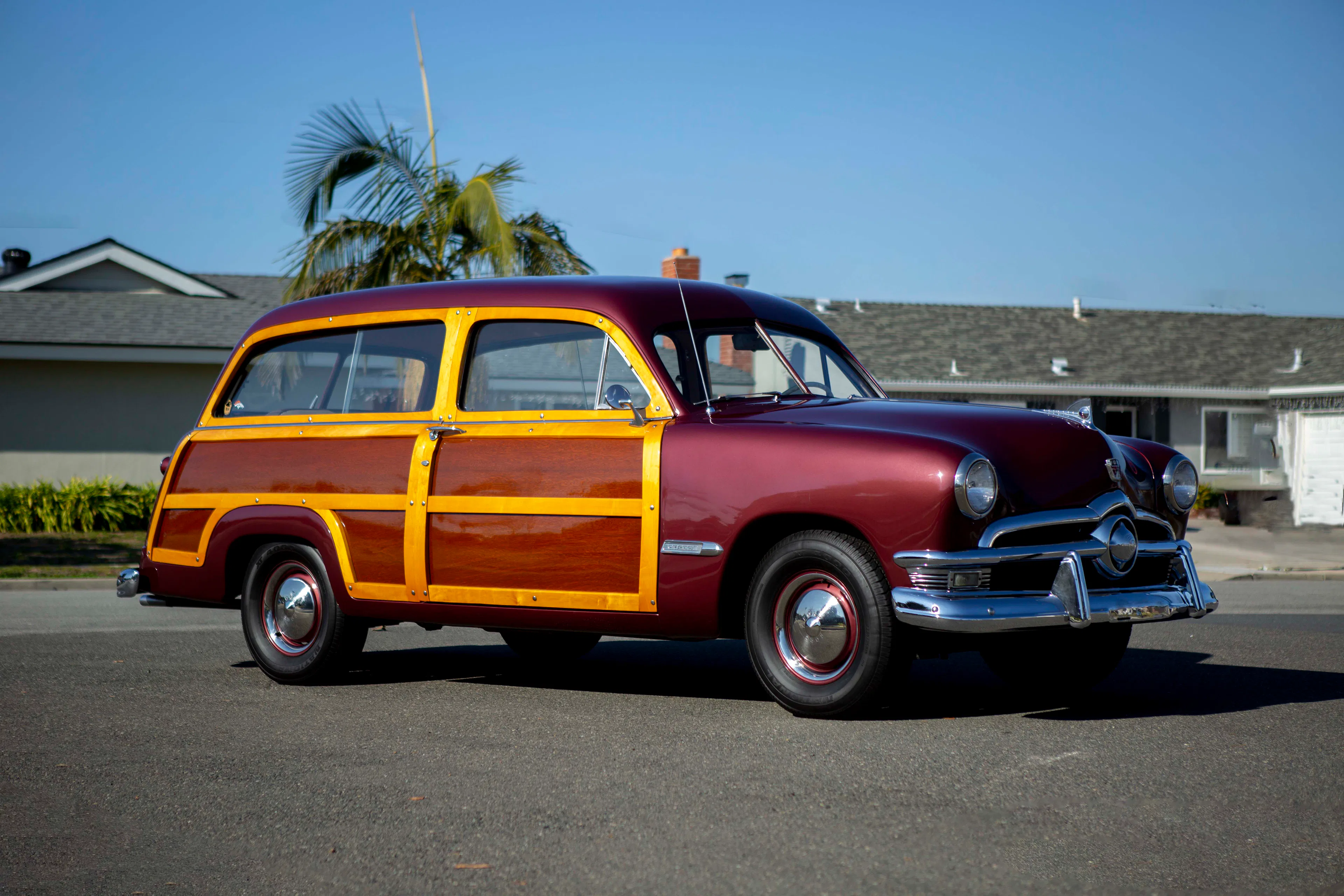 1950 Ford Custom Deluxe V-8 Country Squire