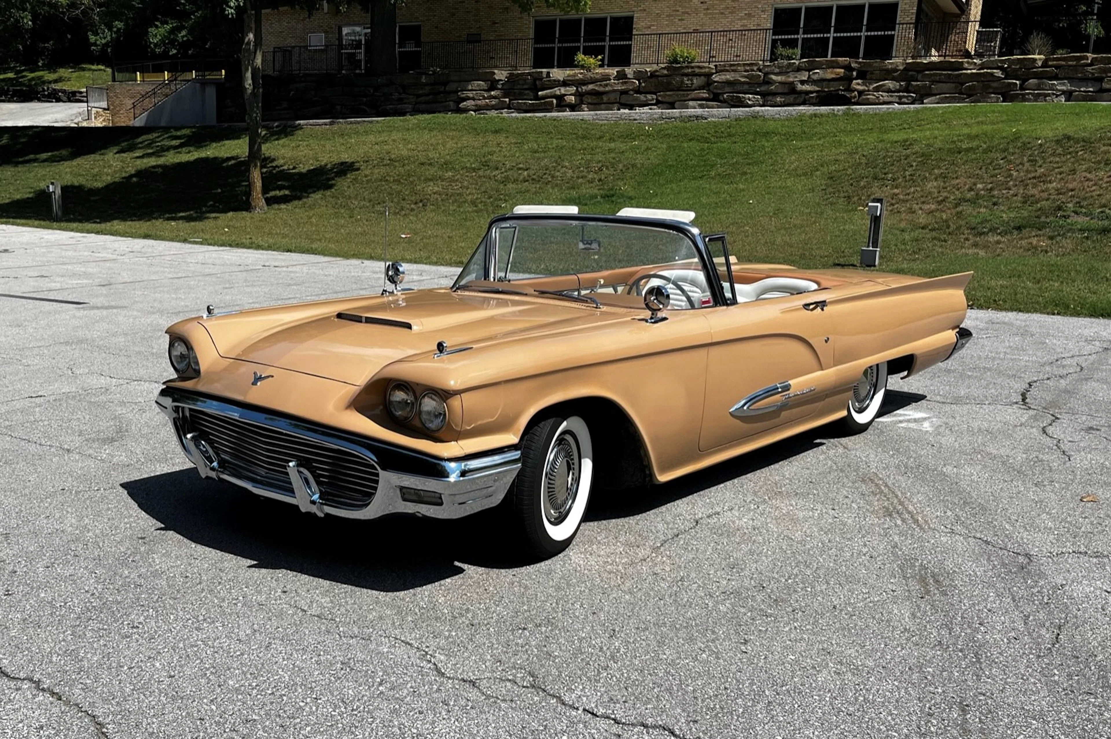 1959 Ford Thunderbird Convertible