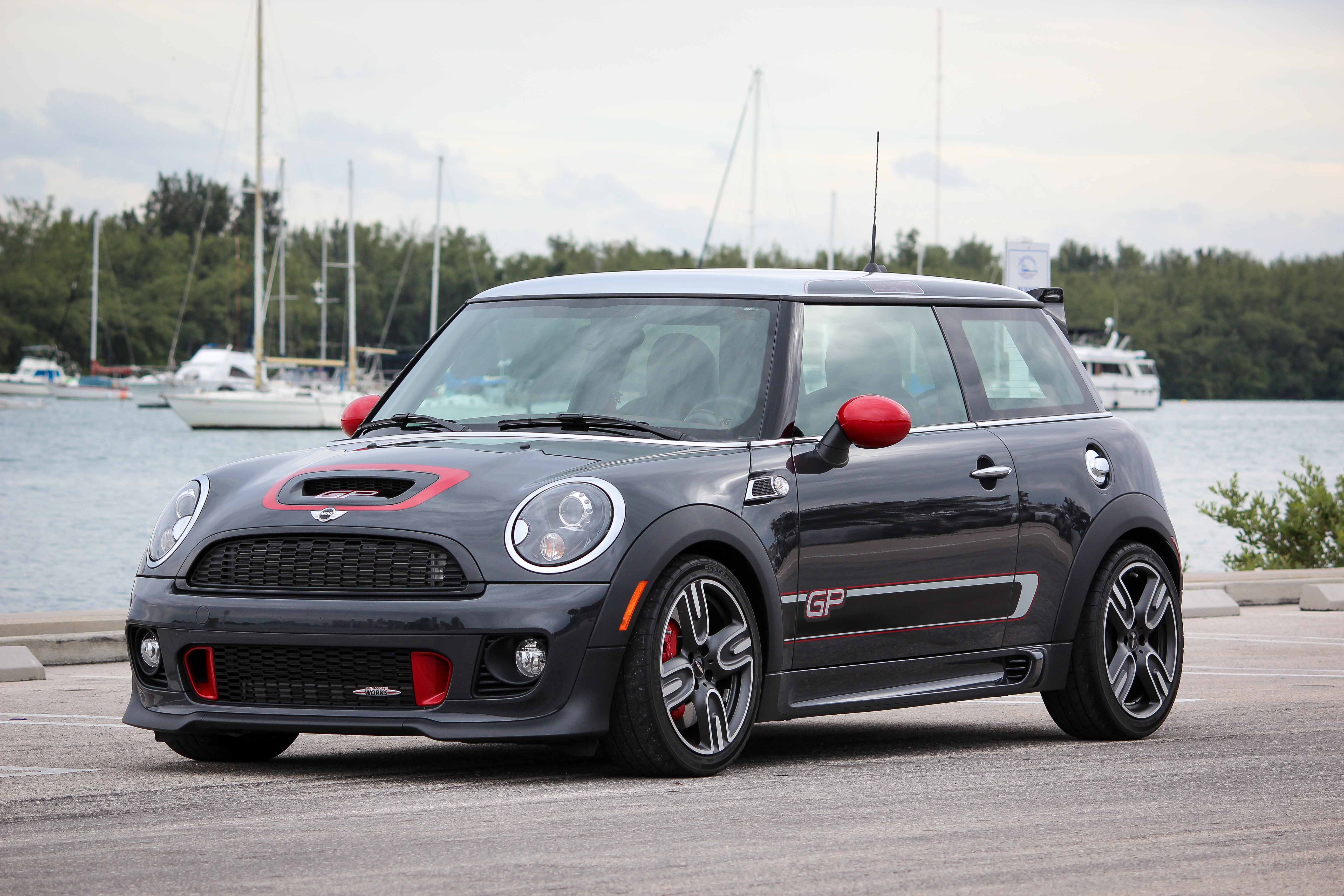 3,900-Mile 2013 Mini Cooper John Cooper Works GP
