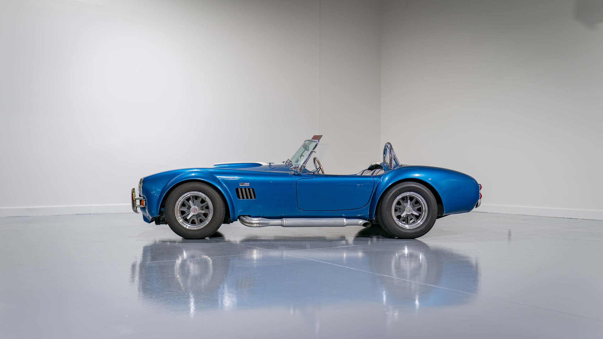 Buy 1965 Shelby Cobra 427 1/24 online for 32,95€