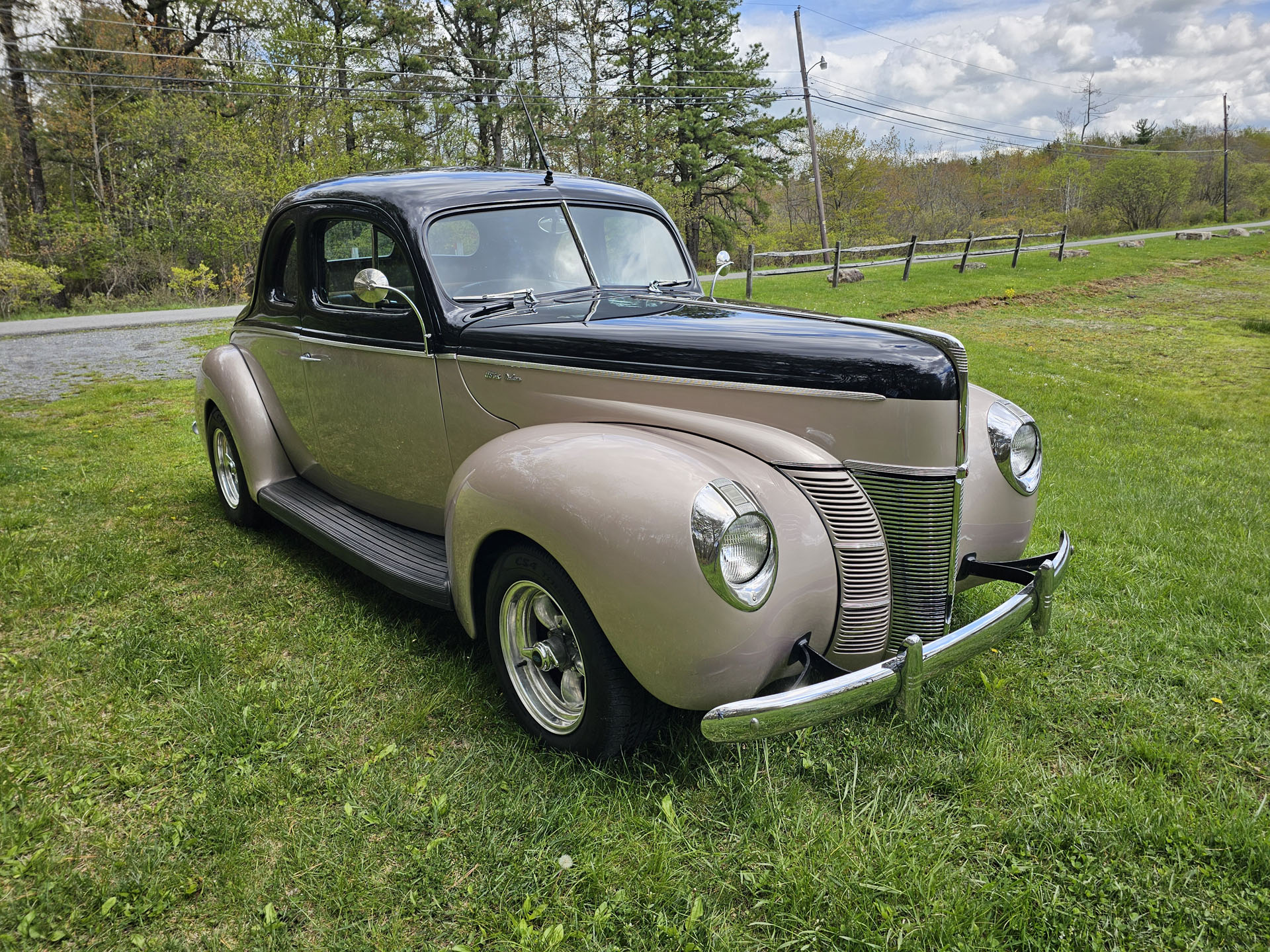 1940 Ford Deluxe Two-Door Coupe for sale 1940 Ford Deluxe Two-Door Coupe for sale