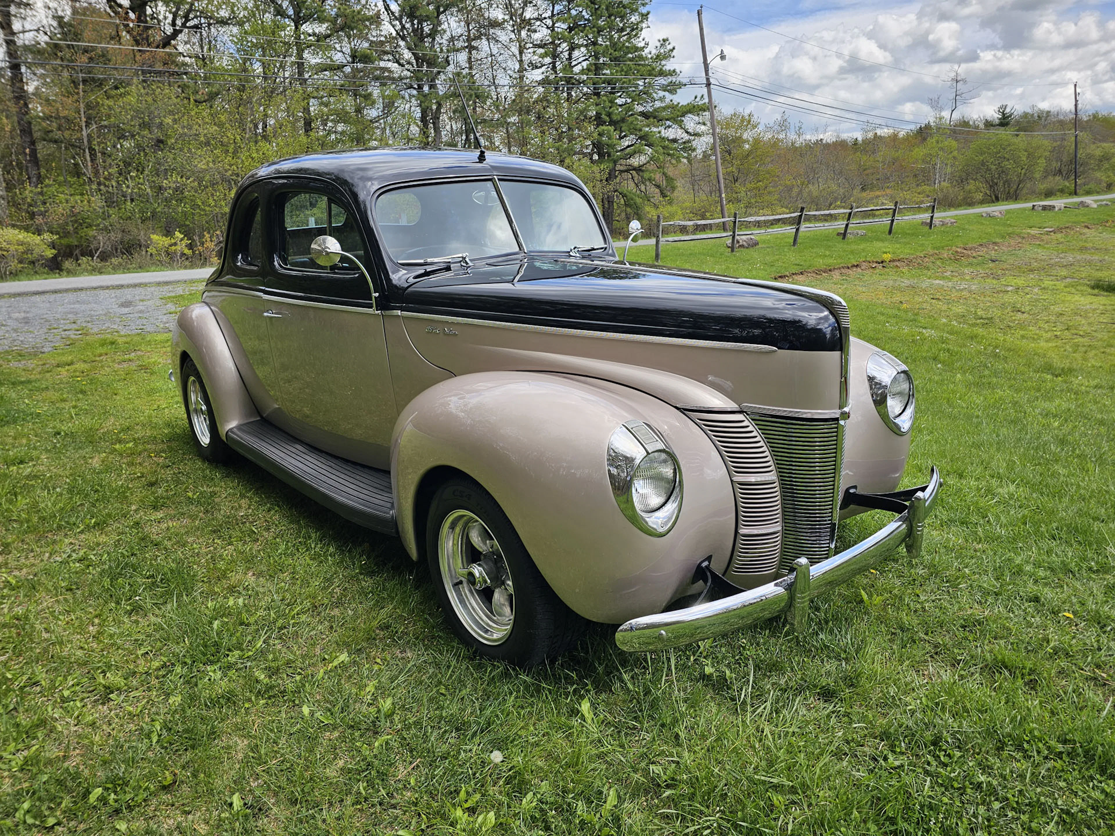 1940 Ford Deluxe Two-Door Coupe