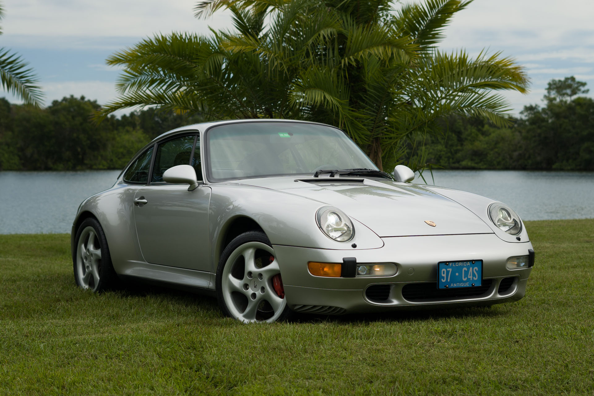 1997 Porsche 911 Carrera 4S