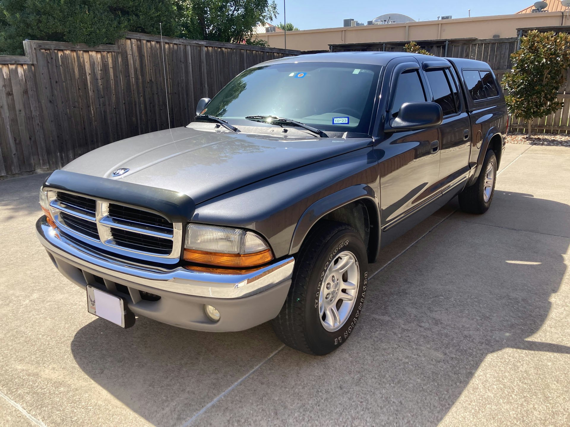 This Magnum-swapped 1999 Dodge Dakota Sport Manages To Pull Off Its  Three-inch Chop