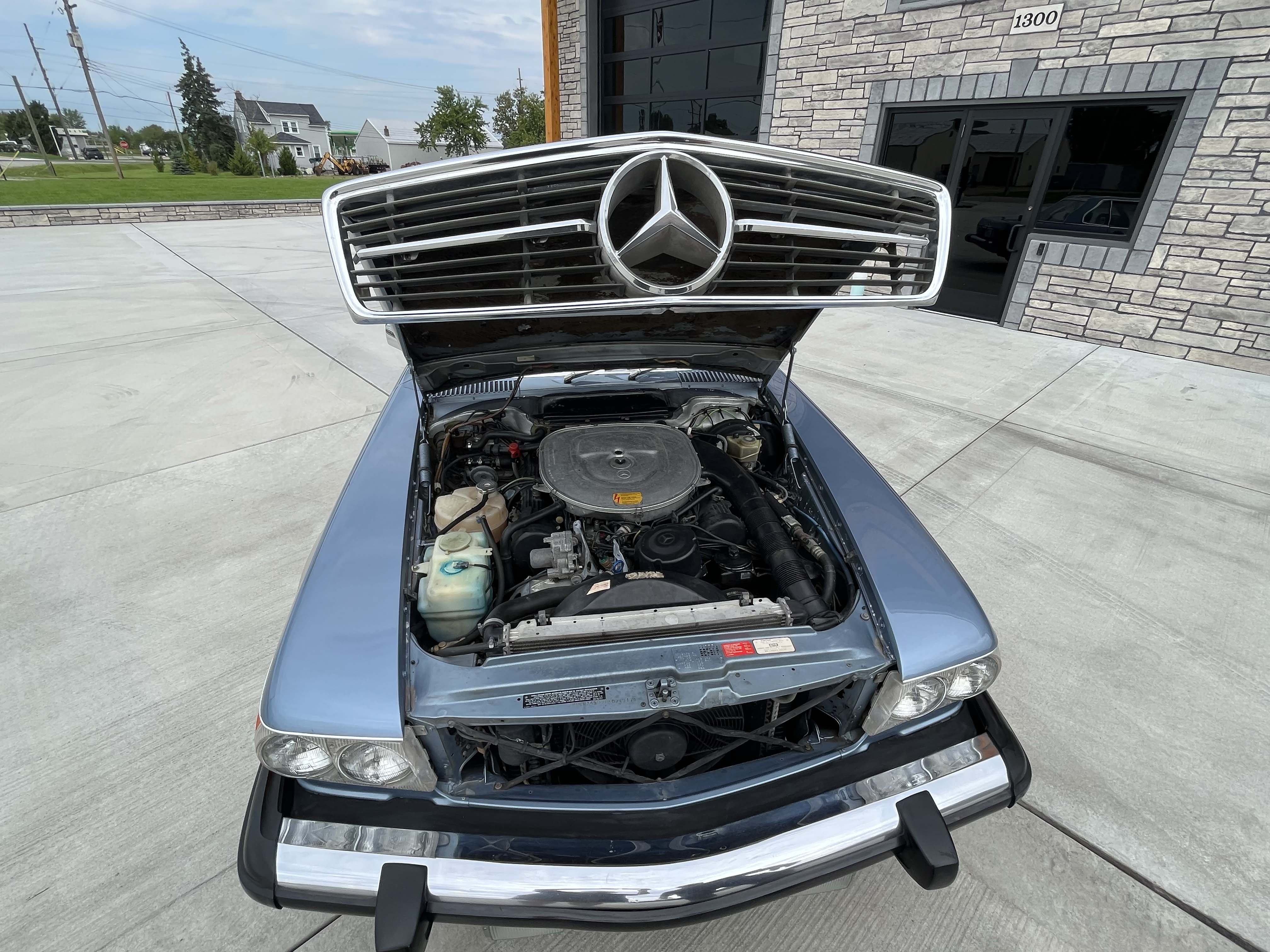 1987 Mercedes-Benz 560 SL for sale 1987 Mercedes-Benz 560 SL for sale