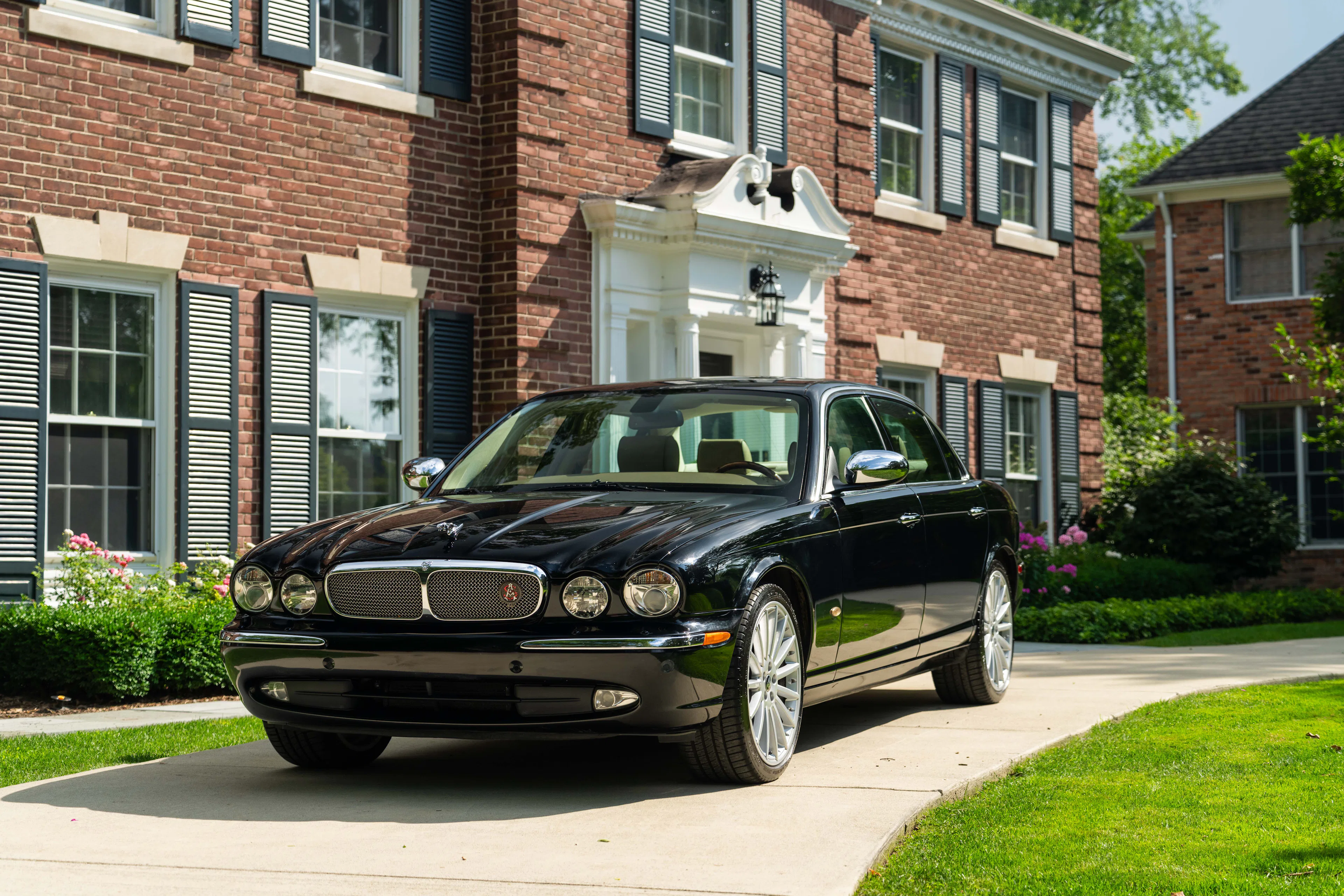 2006 Jaguar Super V8