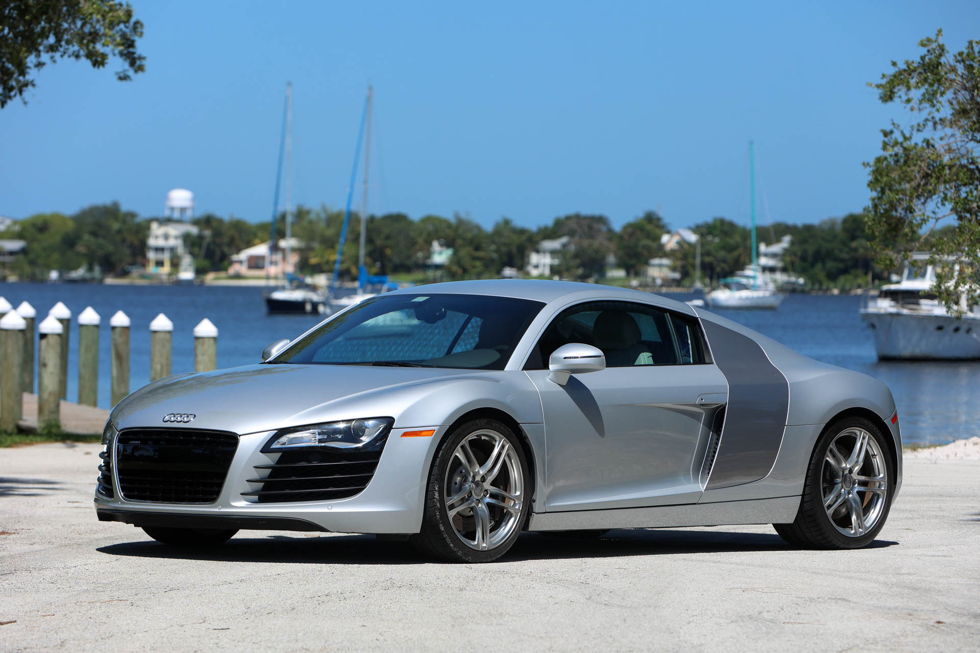 26k-Mile 2012 Audi R8 Coupe Six-Speed