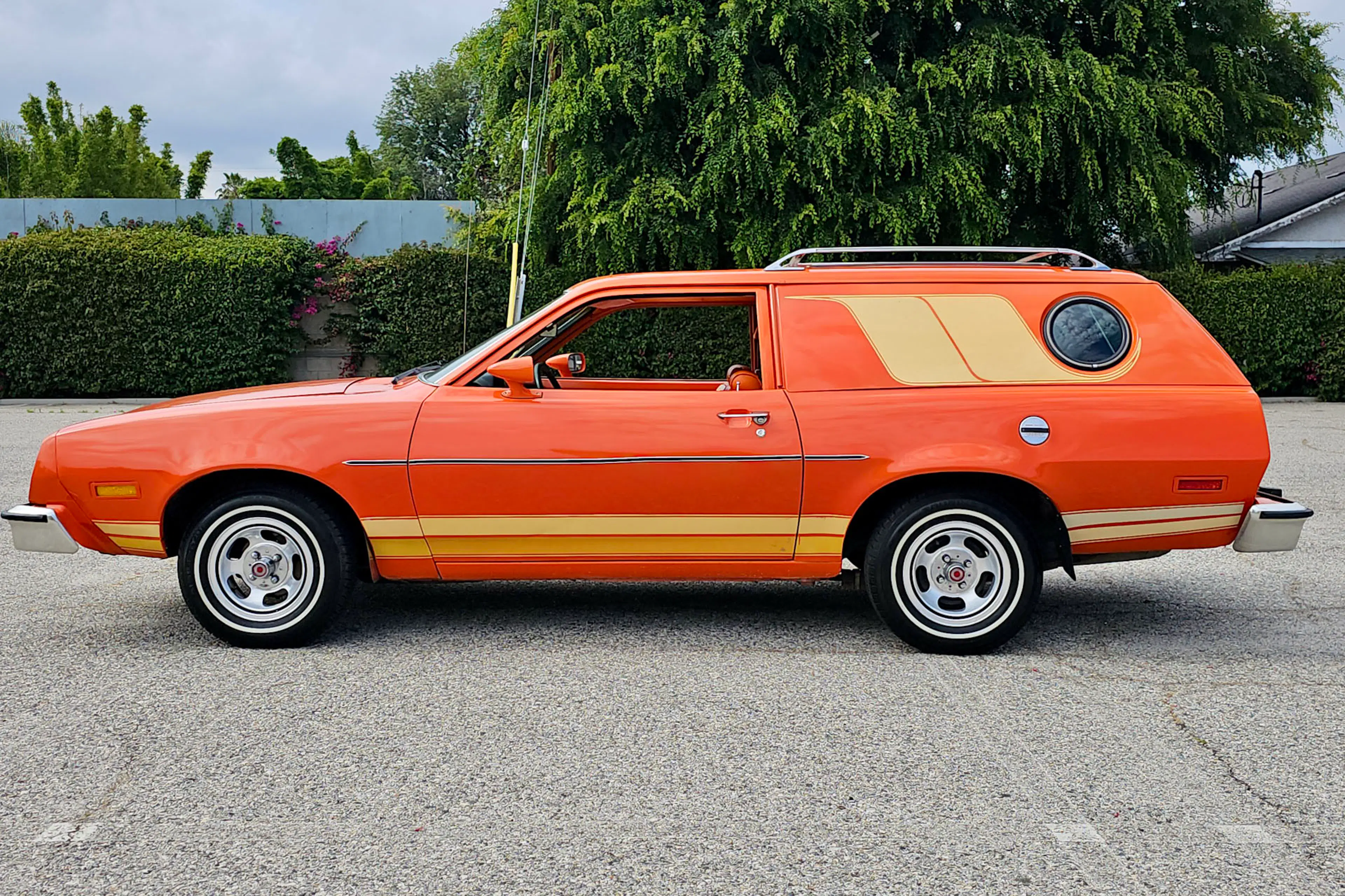 Gallery photo 2