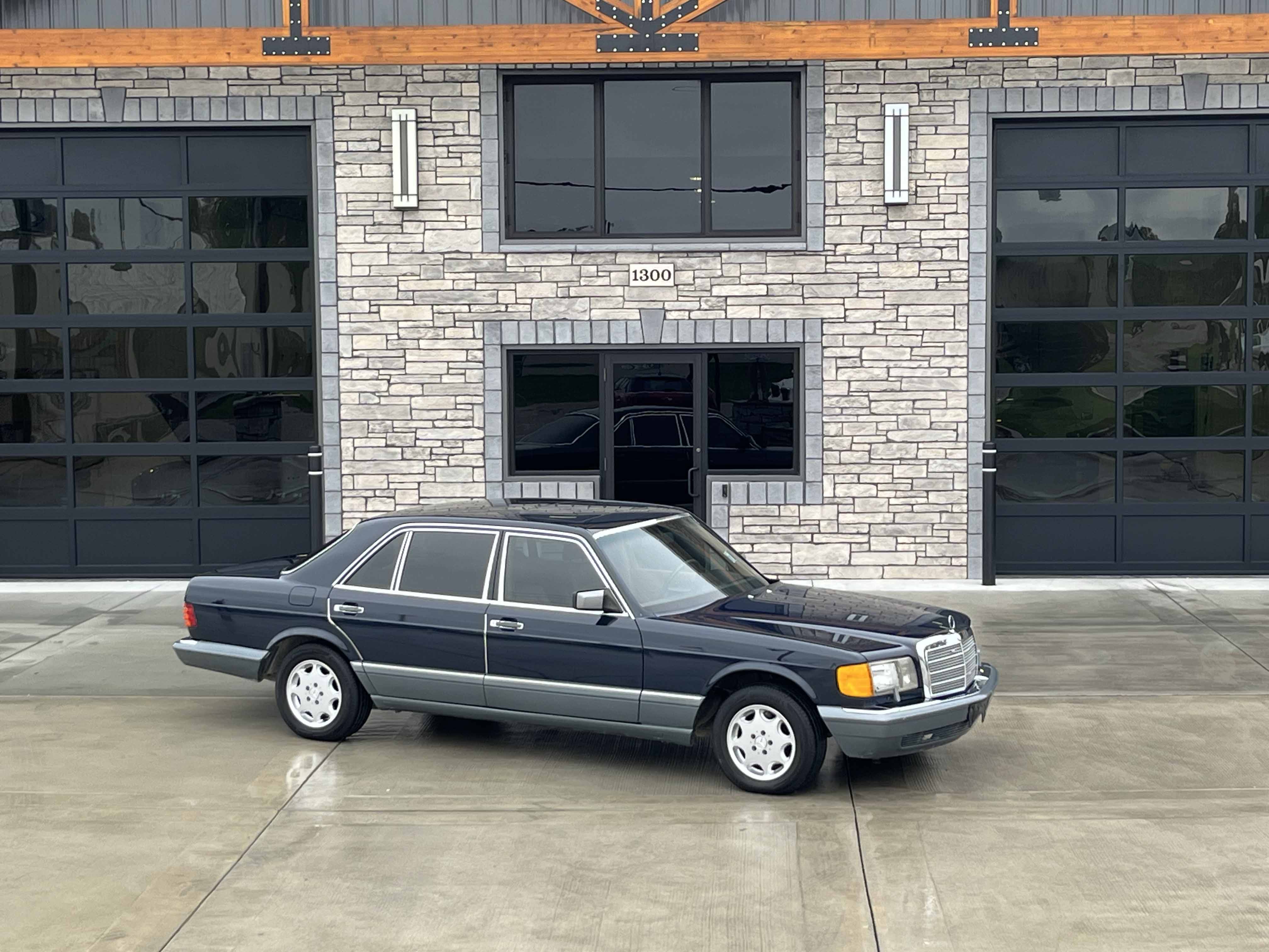 1987 Mercedes-Benz 420 SEL