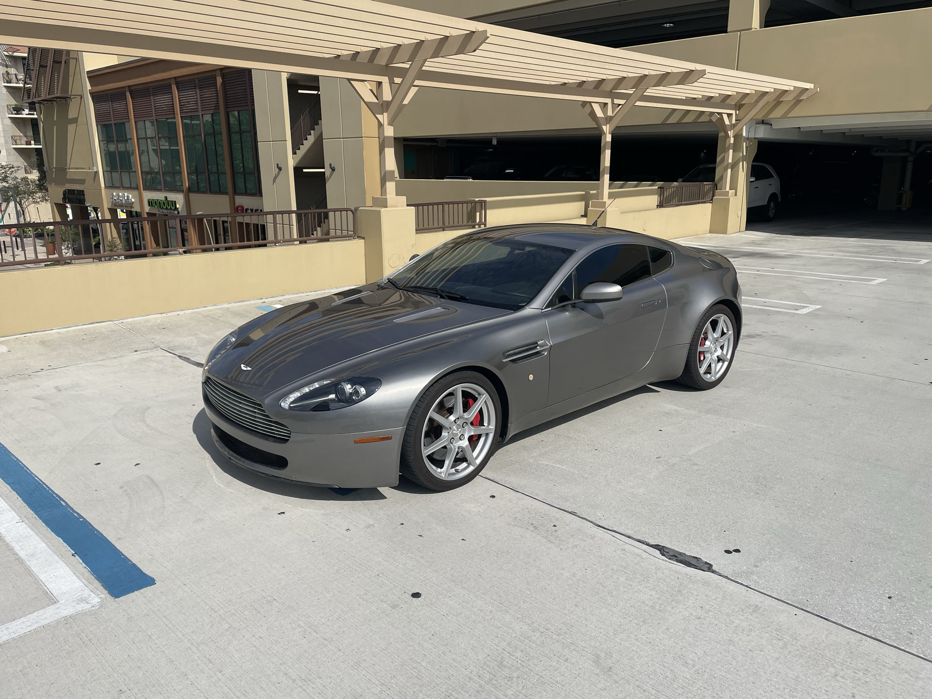 2006 Aston Martin V8 Vantage Six-Speed