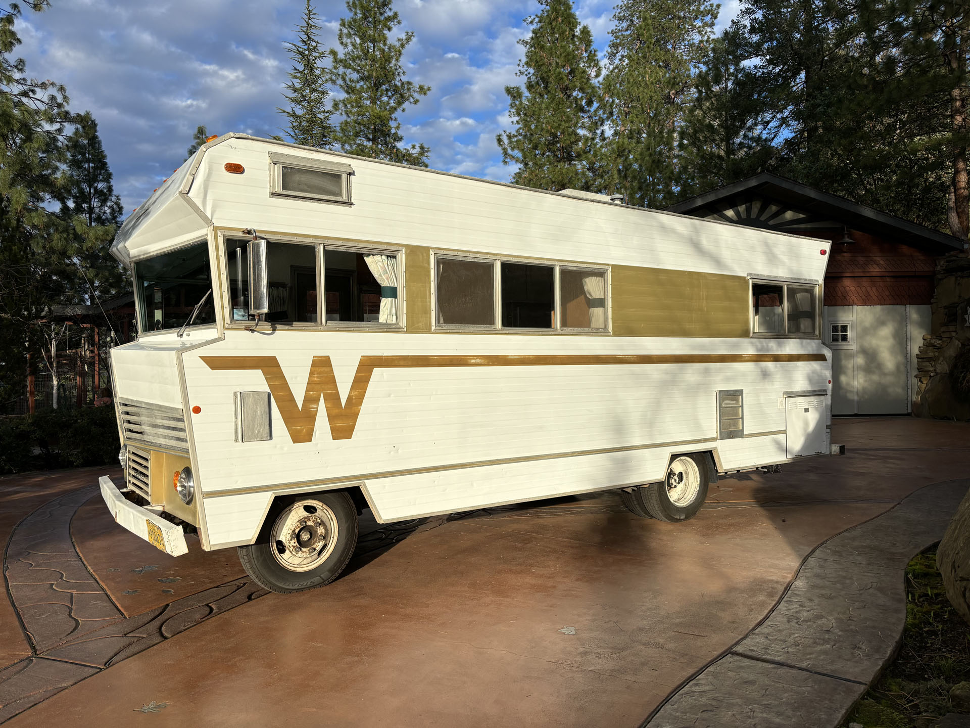 1968 Winnebago D-22