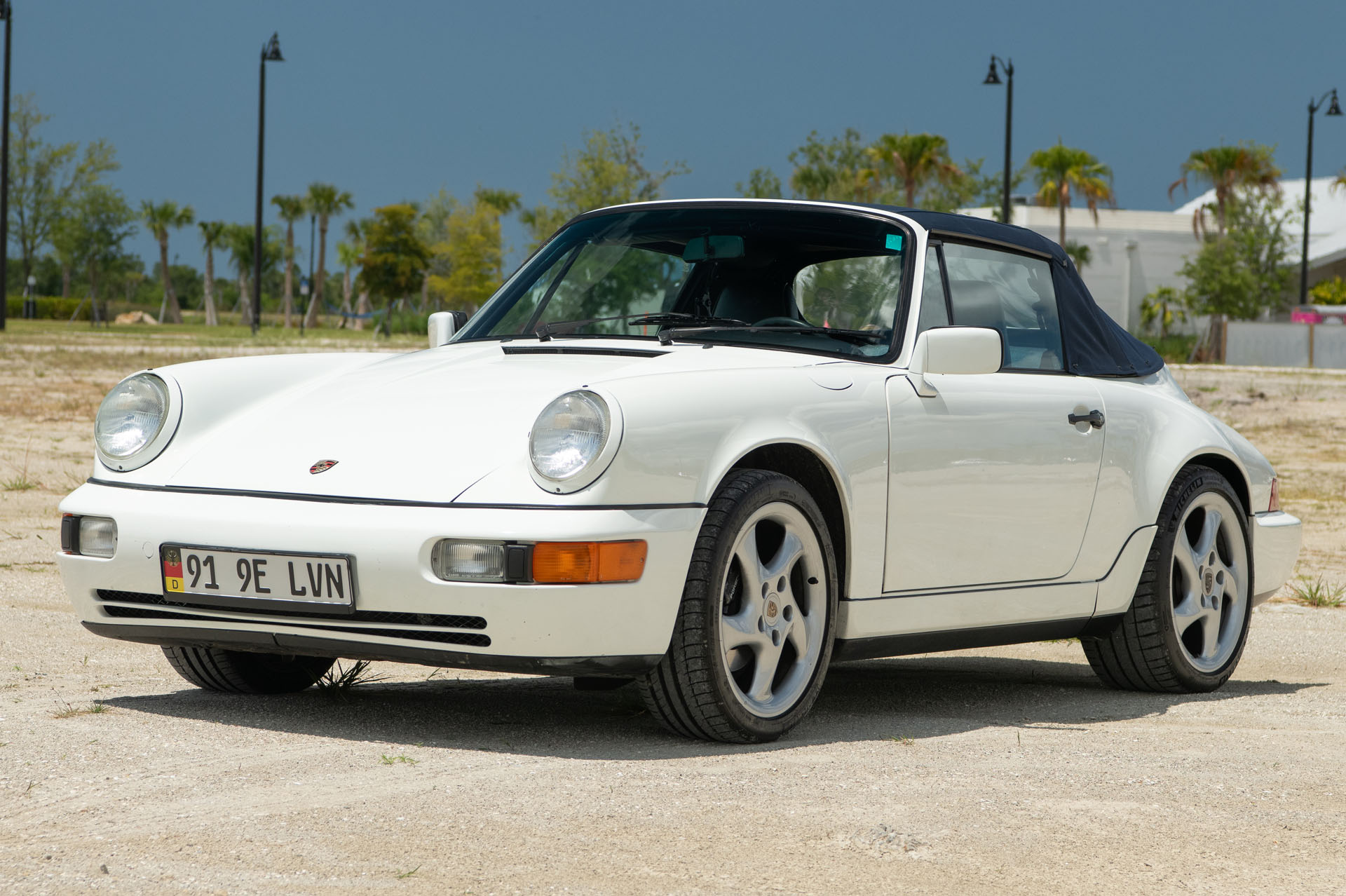 1991 Porsche 911 Carrera 2 Cabriolet