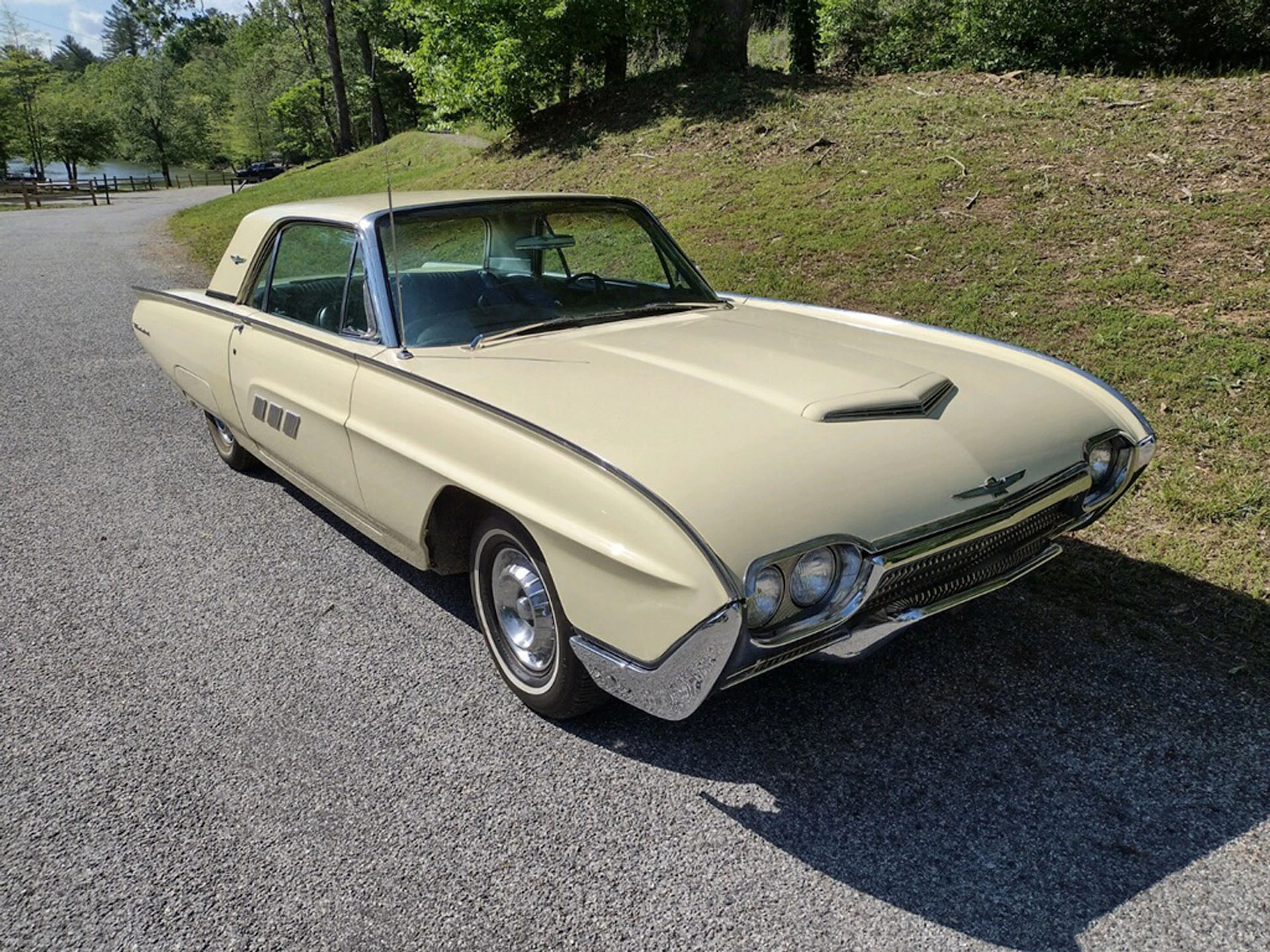 1963 Ford Thunderbird Hardtop
