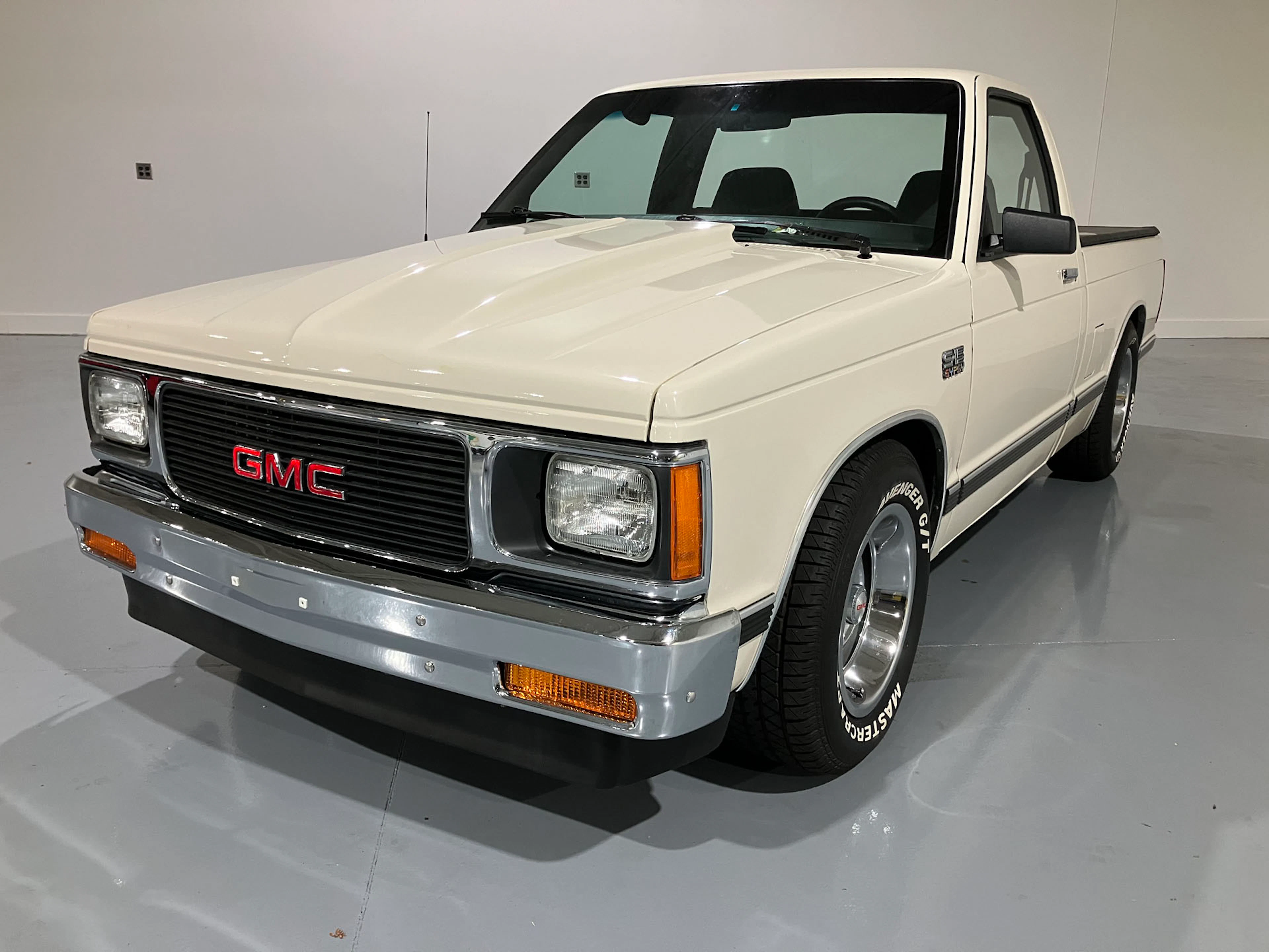 1984 GMC S15 Gypsy Pickup V8 Swap