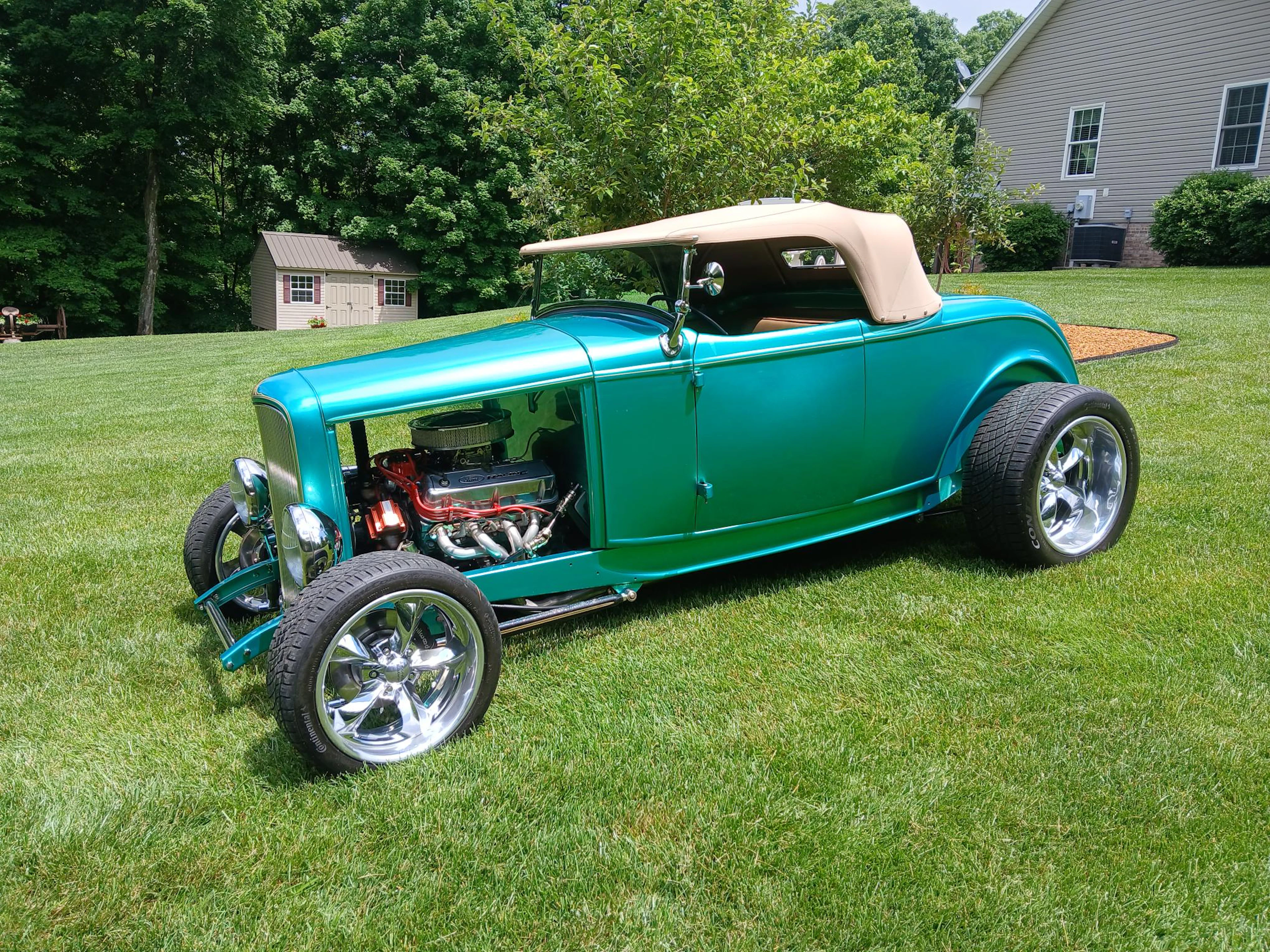 1932 Ford Model 18 Deluxe Highboy Roadster