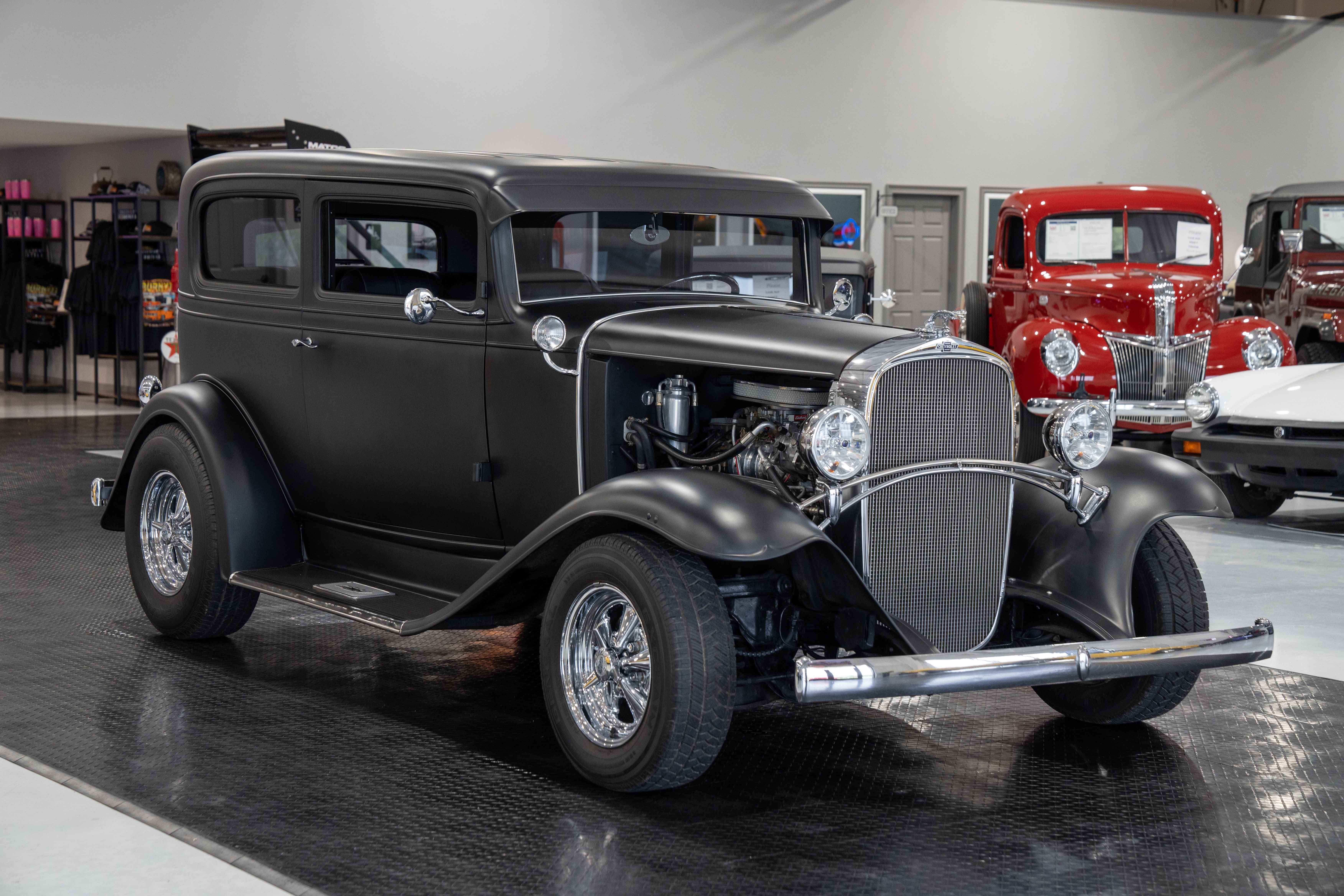 セール 登場から人気沸騰 1932 Chevrolet Standard 2-Door Coach Hot Rod for sale ポケモンカードゲーム