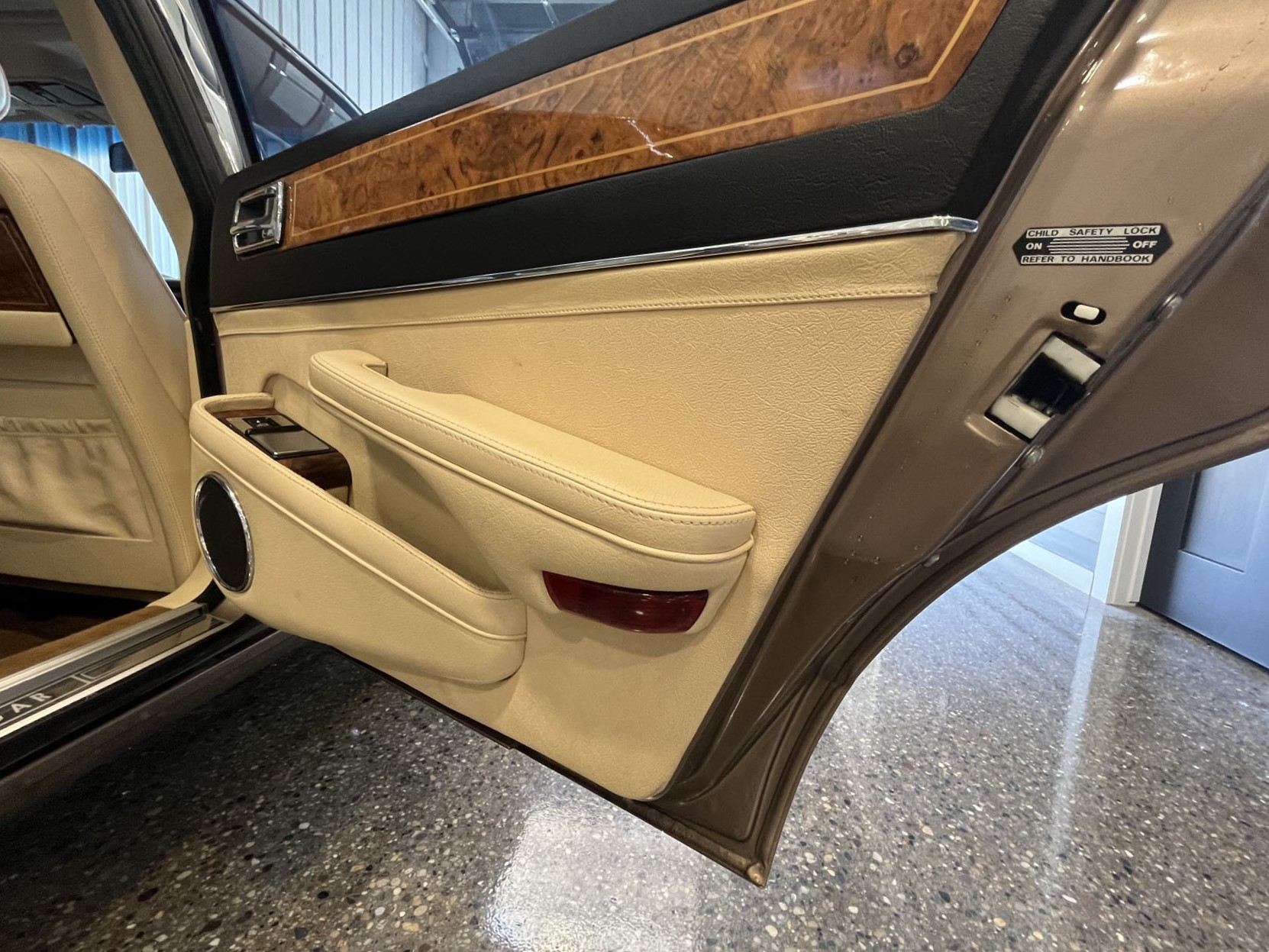 1989 Jaguar Vanden Plas for sale