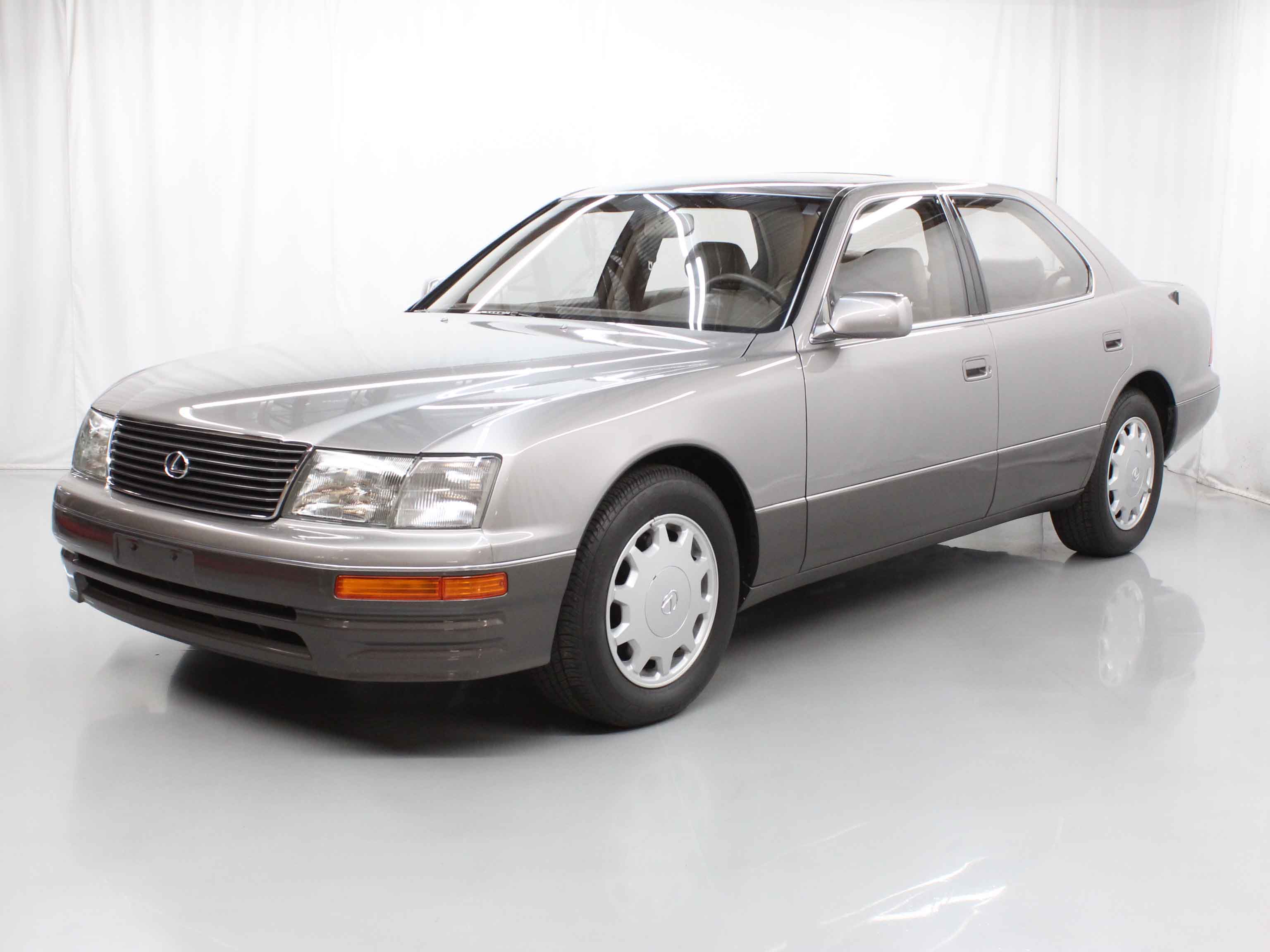 21k-Mile 1997 Lexus LS400