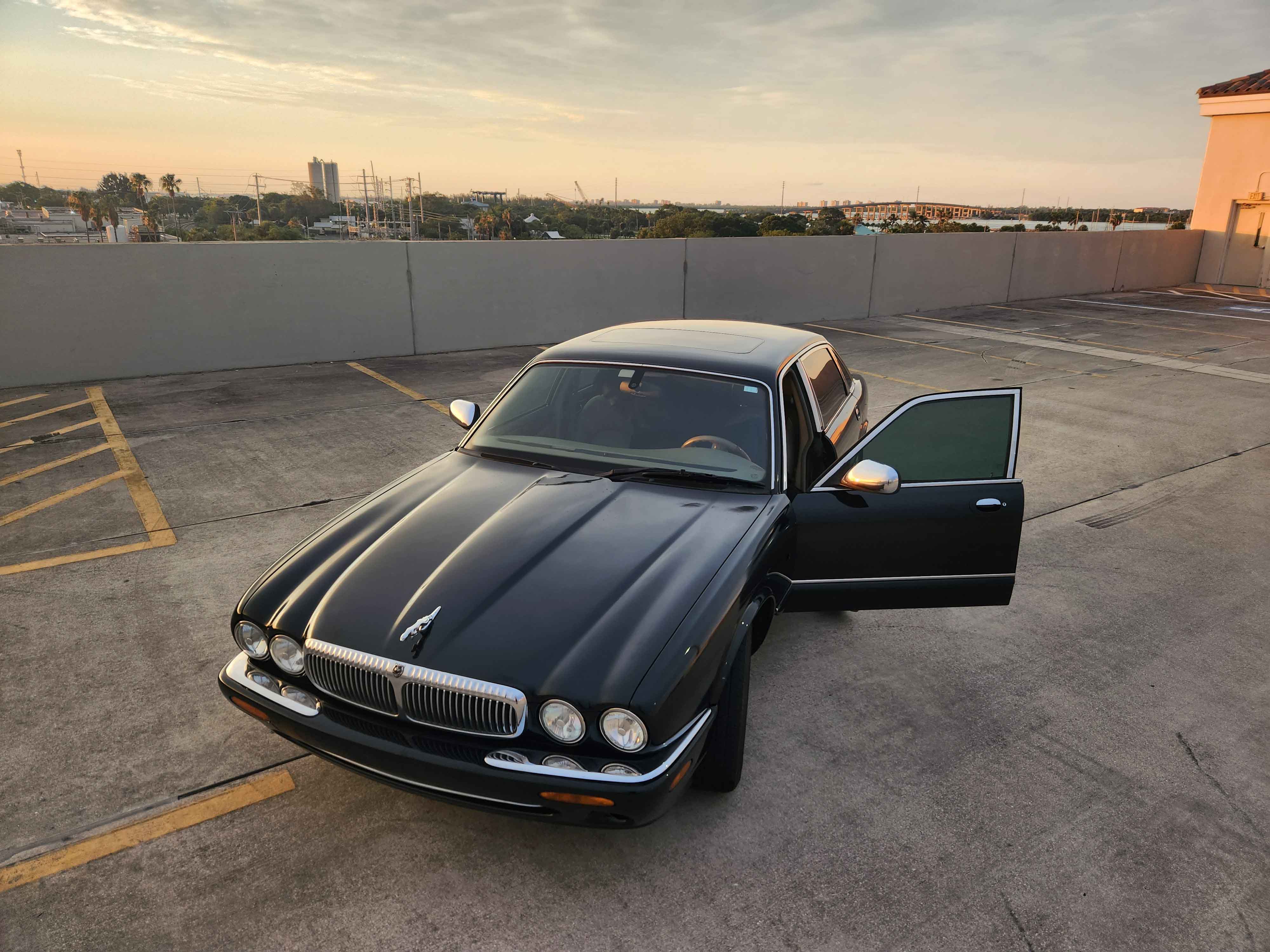 2001 Jaguar Vanden Plas for sale