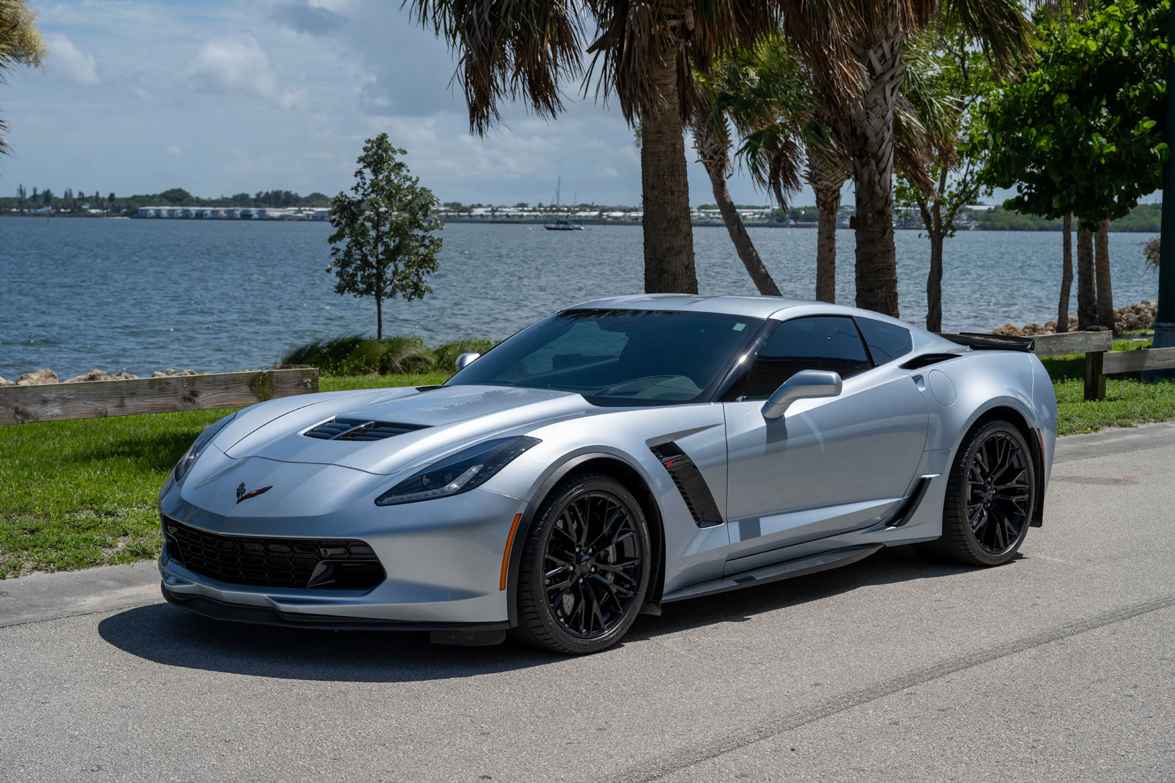 Sterling Blue 2017 Chevrolet Corvette Z06 2LZ