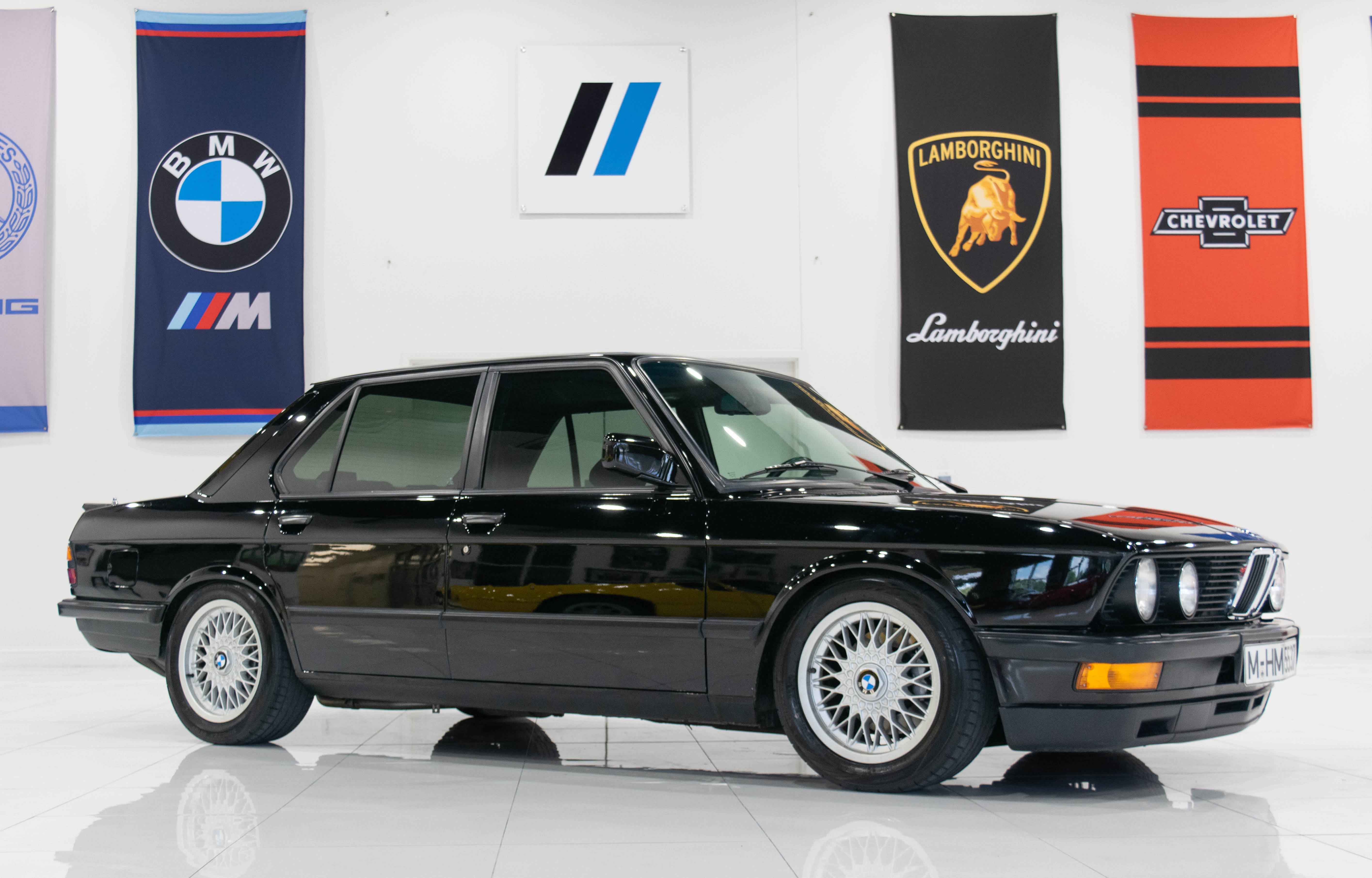 1988 BMW M5