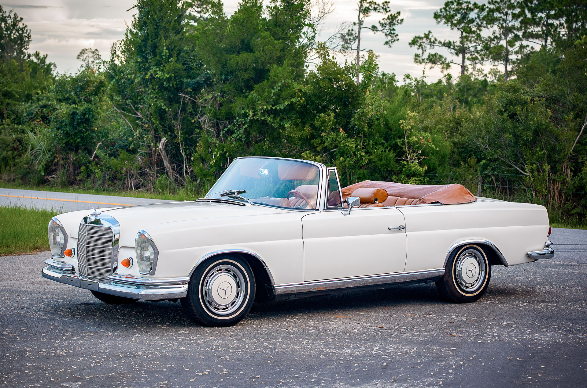 1963 Mercedes-Benz 220 SEb Cabriolet