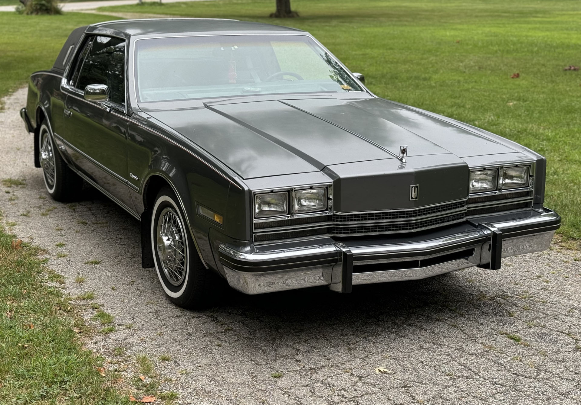 1985 Oldsmobile Toronado Brougham Coupe