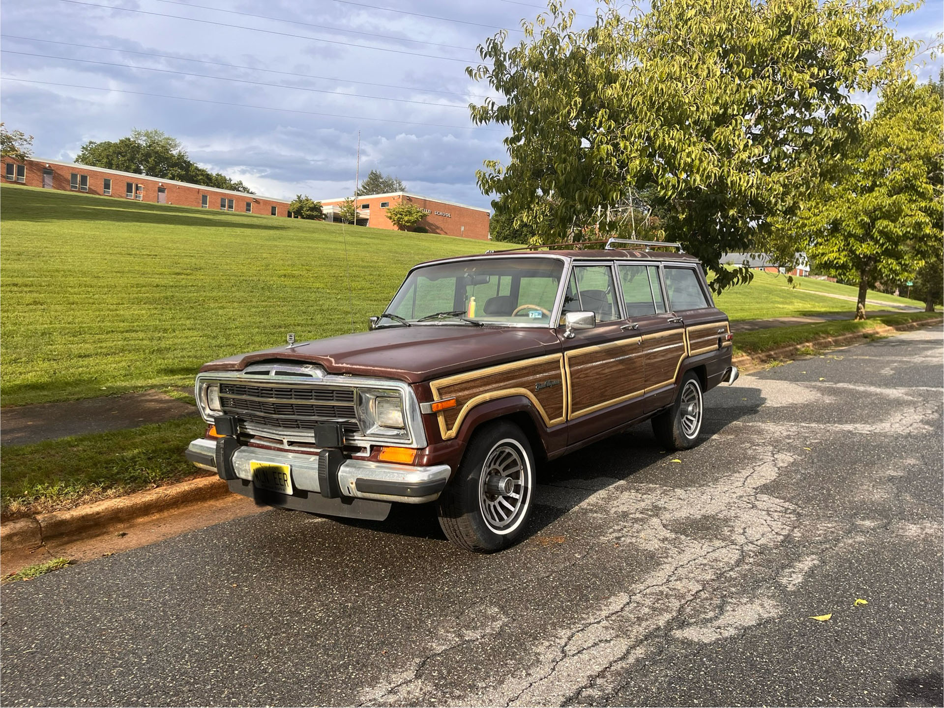 1987 Jeep Grand Wagoneer