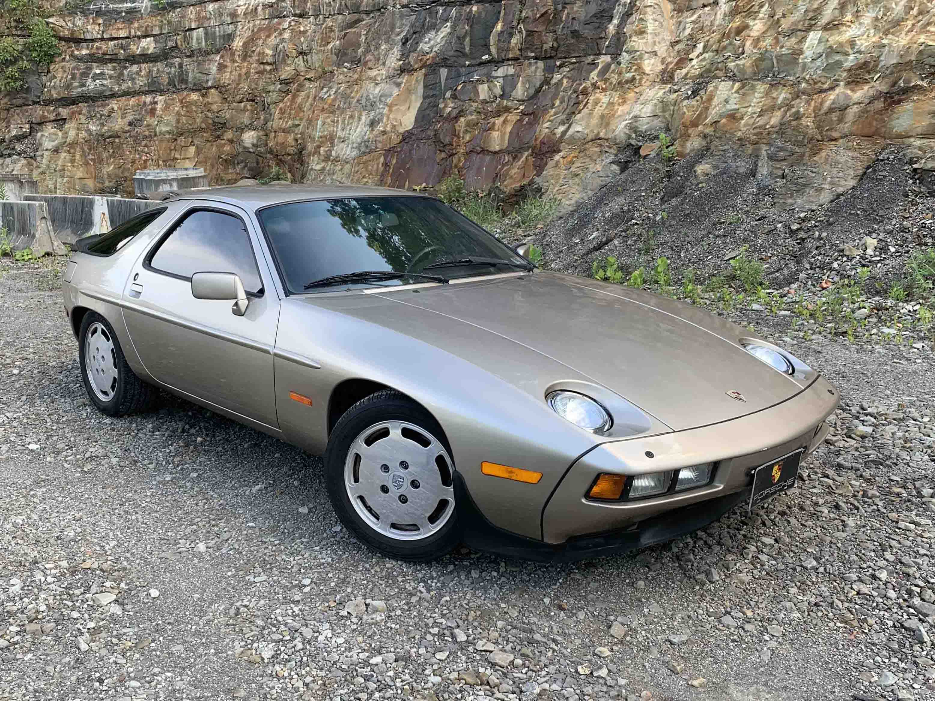 Euro 1985 Porsche 928 S