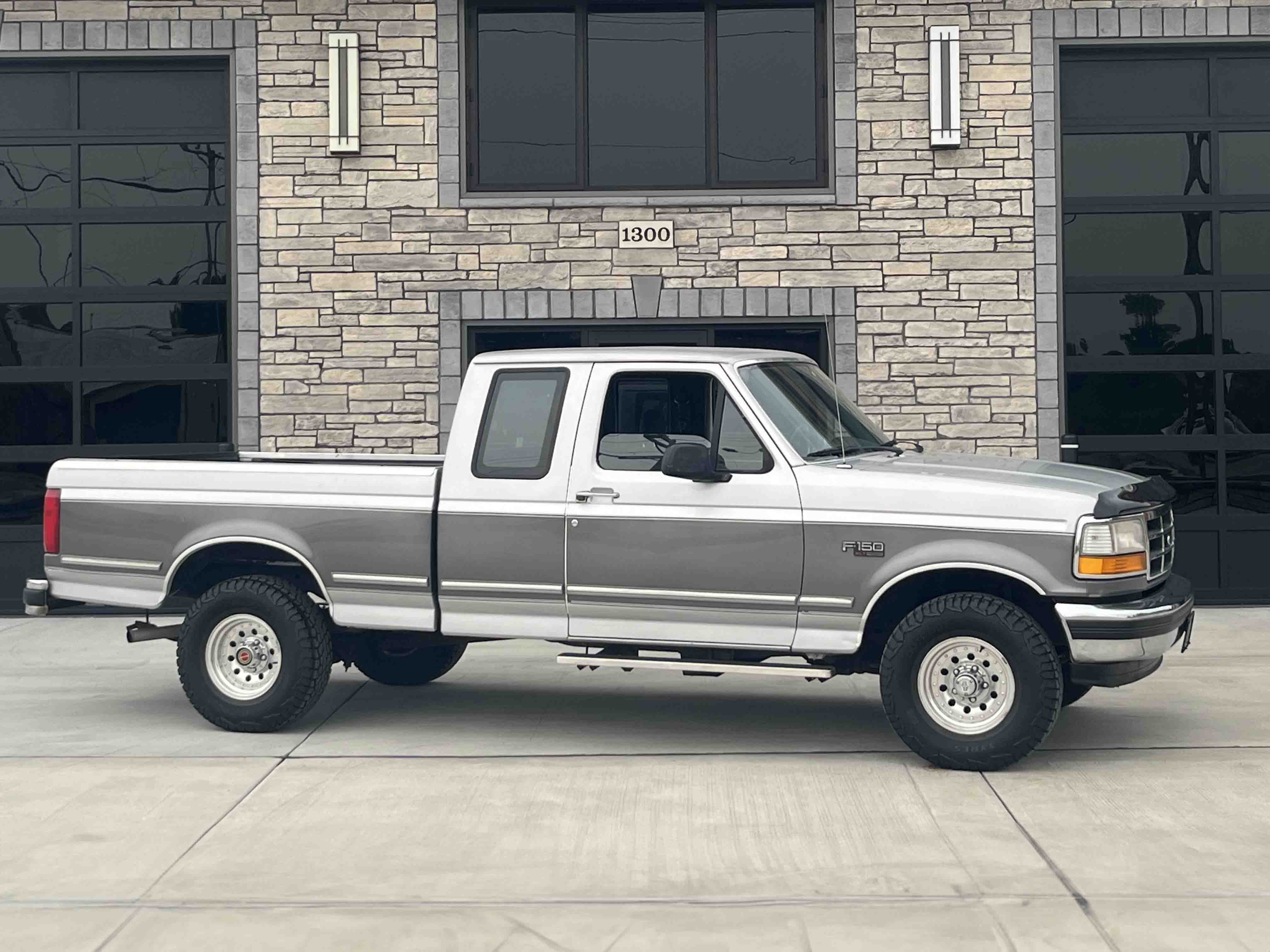 1992 Ford F-150 XLT Lariat