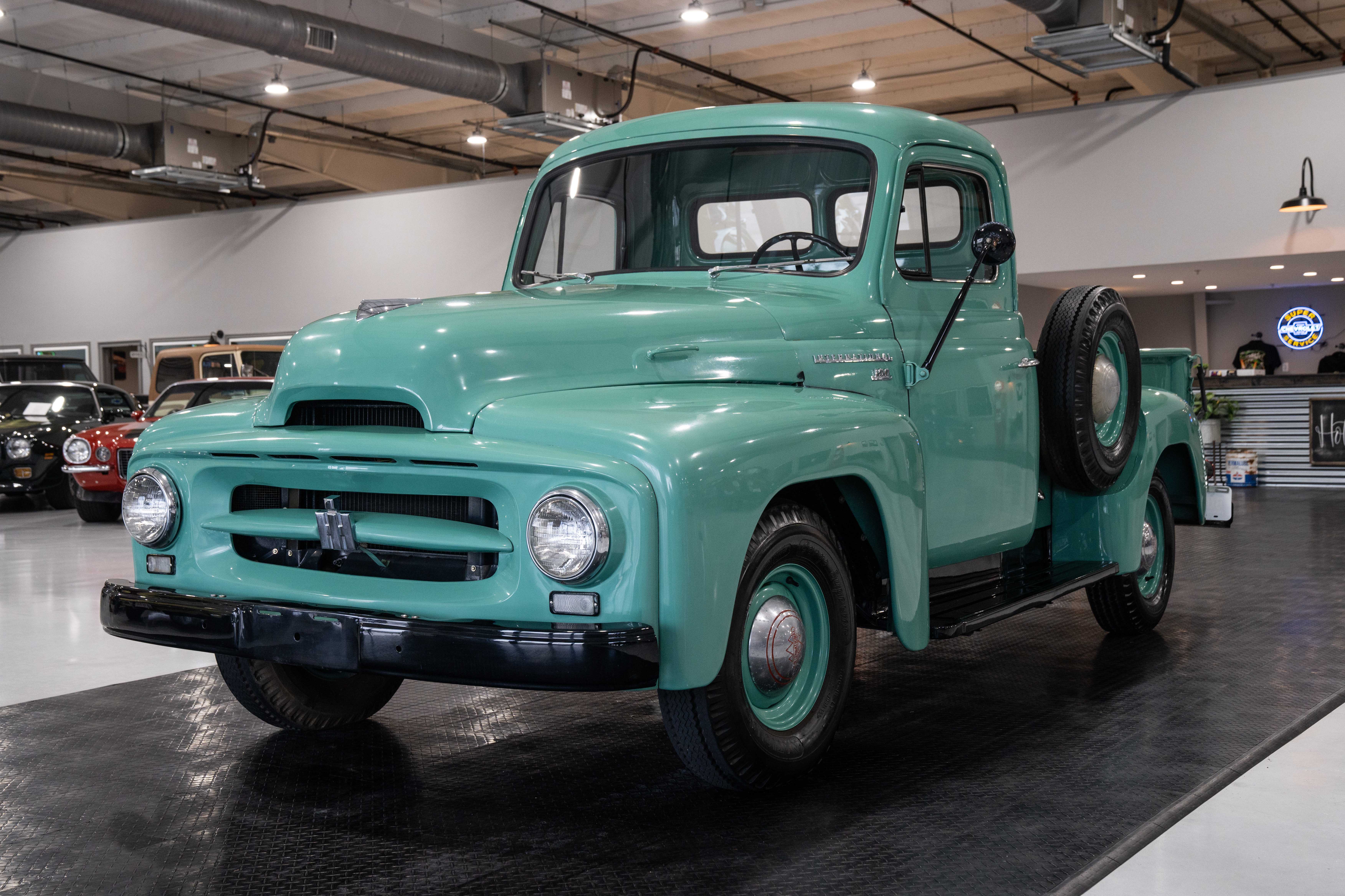 1955 International R-100