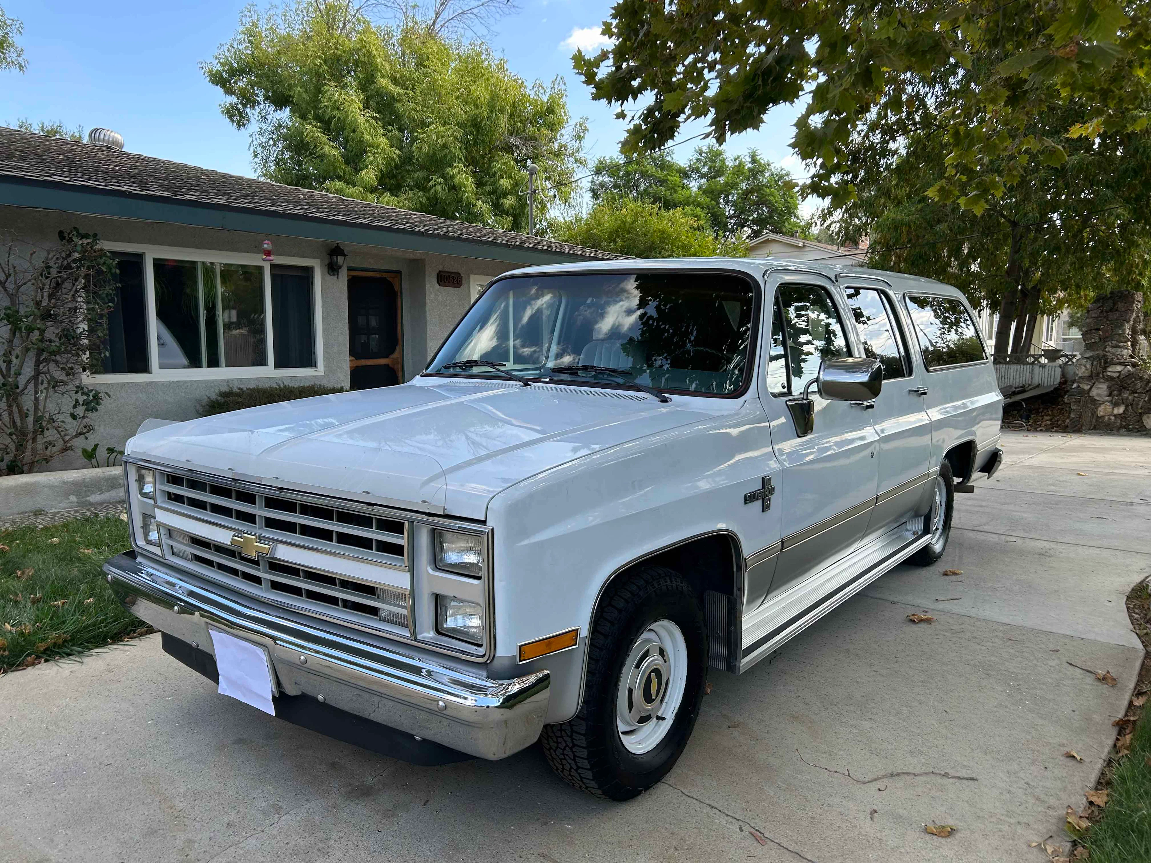 Original-Owner 1985 Chevrolet C10 Suburban Silverado