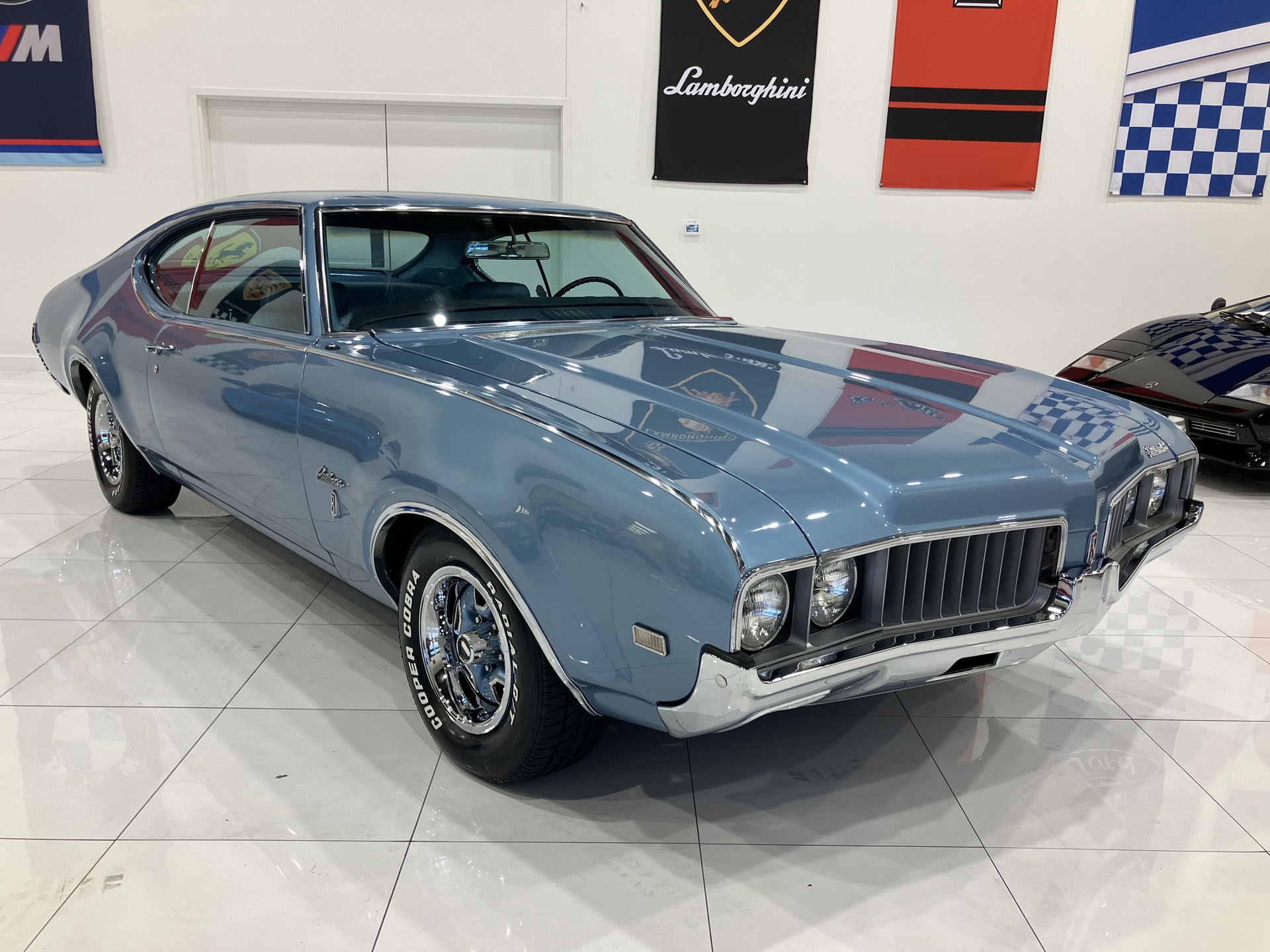 1969 Oldsmobile Cutlass S Holiday Coupe