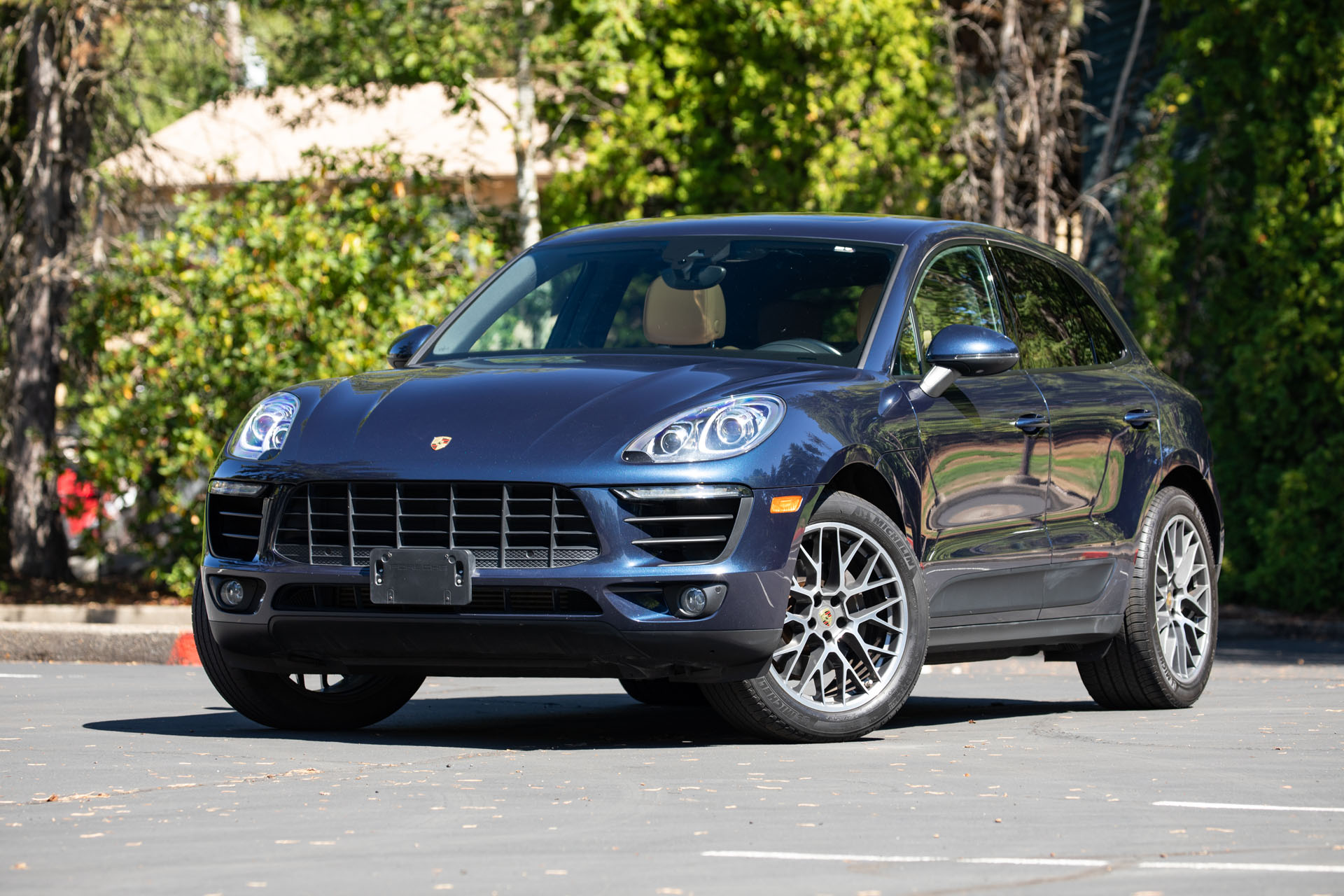 2018 Porsche Macan Sport Edition 
